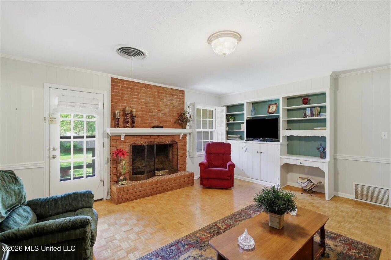 5227 Saratoga Drive Property Photo 12
