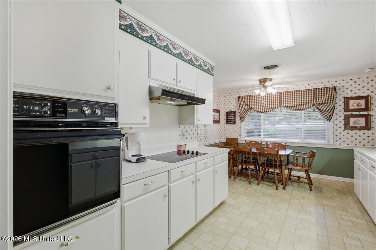 5227 Saratoga Drive Property Photo 19
