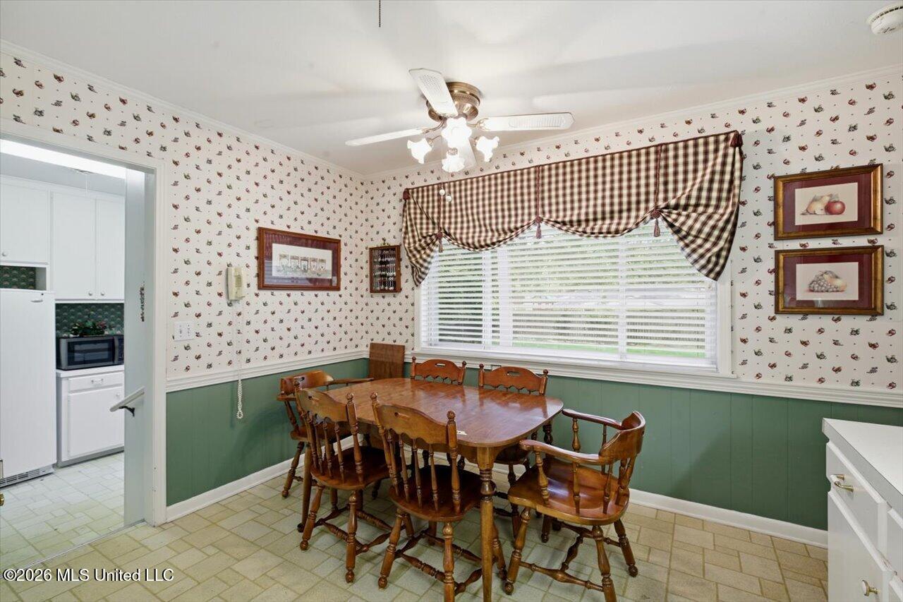 5227 Saratoga Drive Property Photo 23