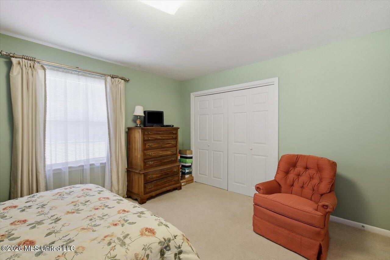 5227 Saratoga Drive Property Photo 32