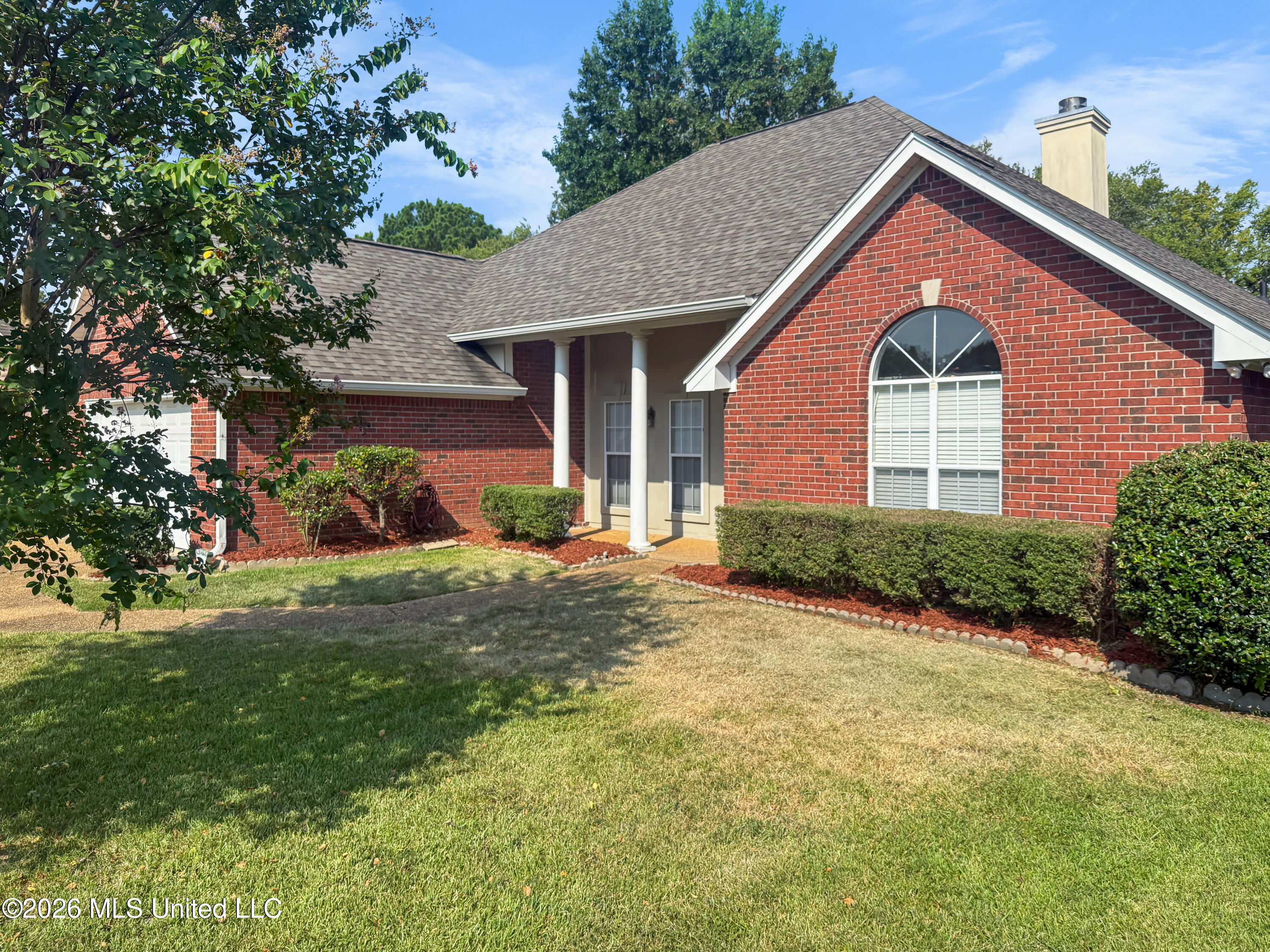 540 Brighton Circle Property Photo 3
