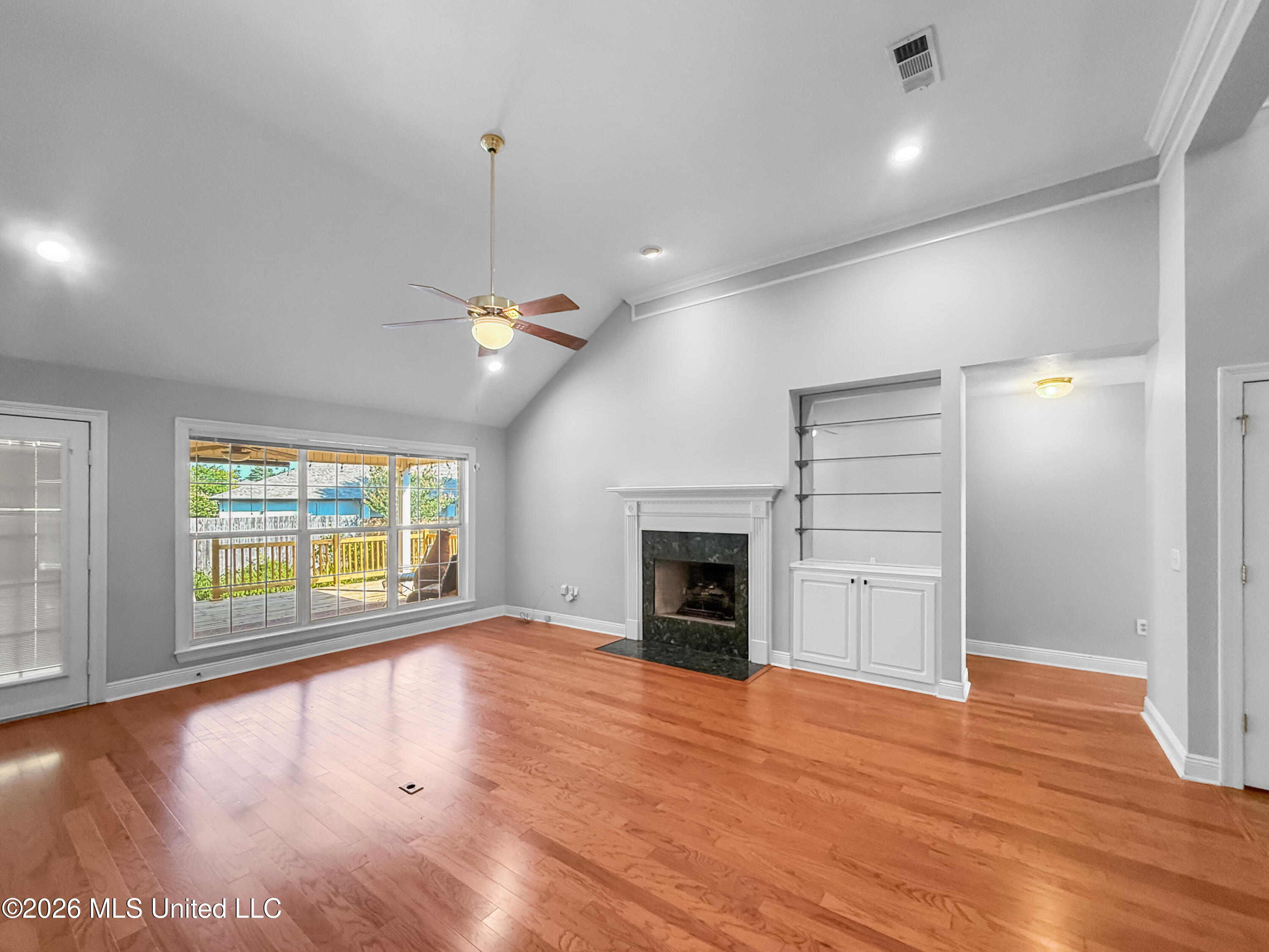 540 Brighton Circle Property Photo 6
