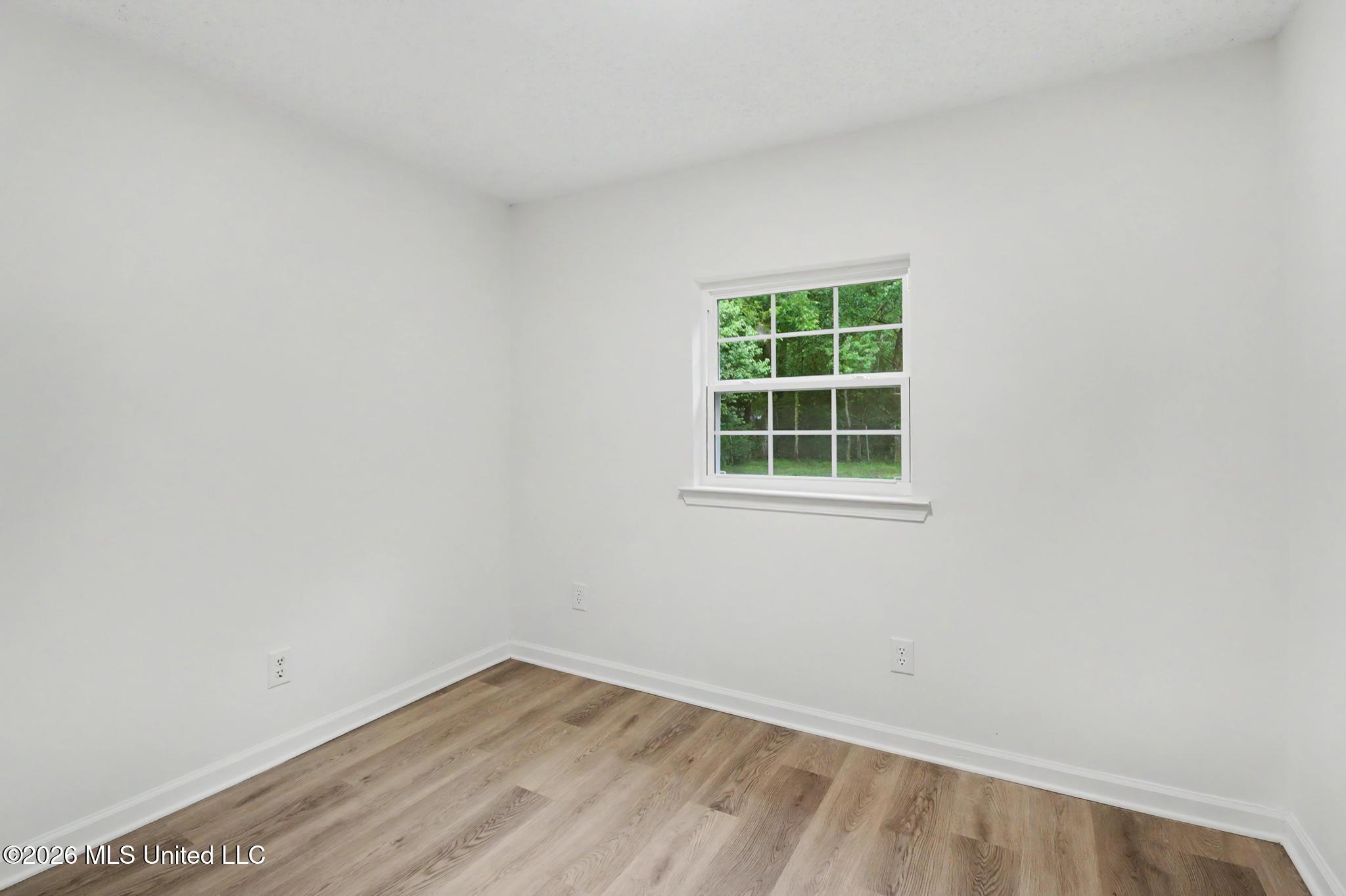 3914 Liverpool Avenue Property Photo 10