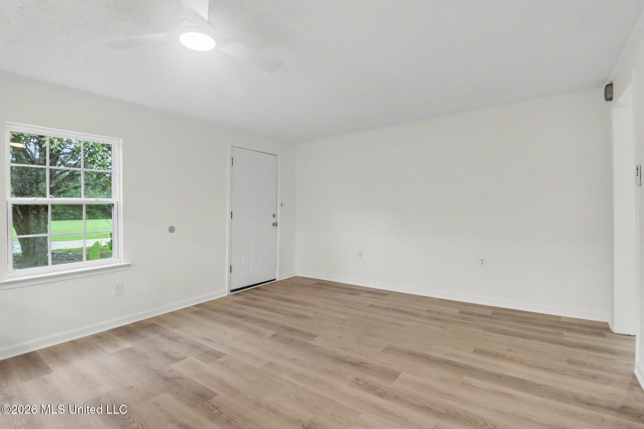 3914 Liverpool Avenue Property Photo 16