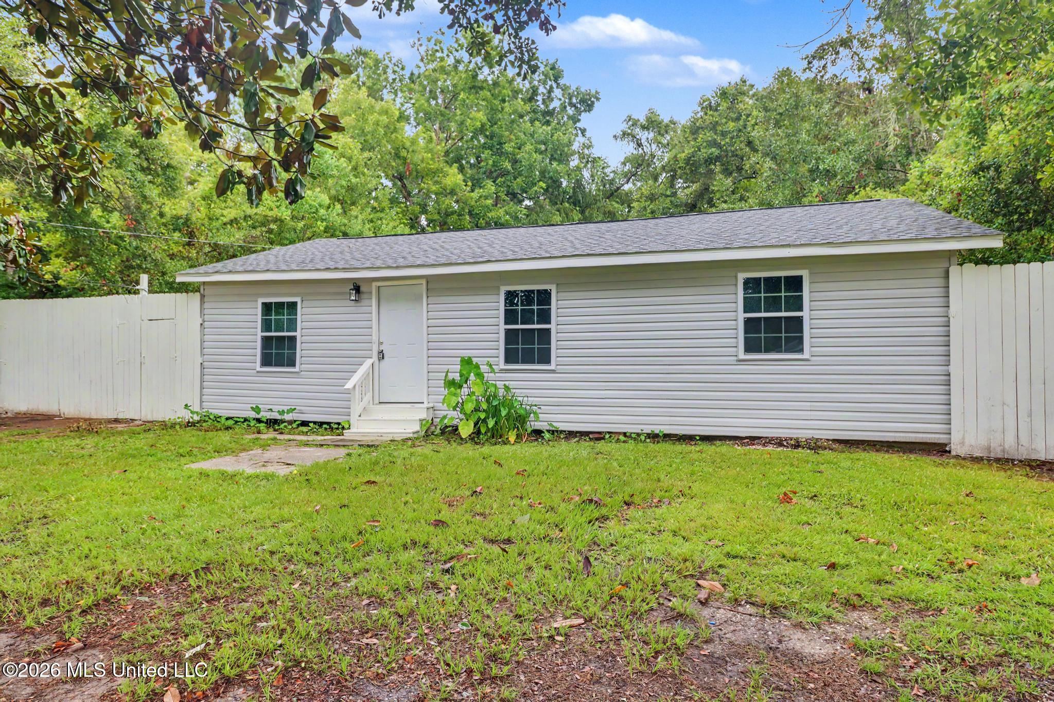 3914 Liverpool Avenue Property Photo 18