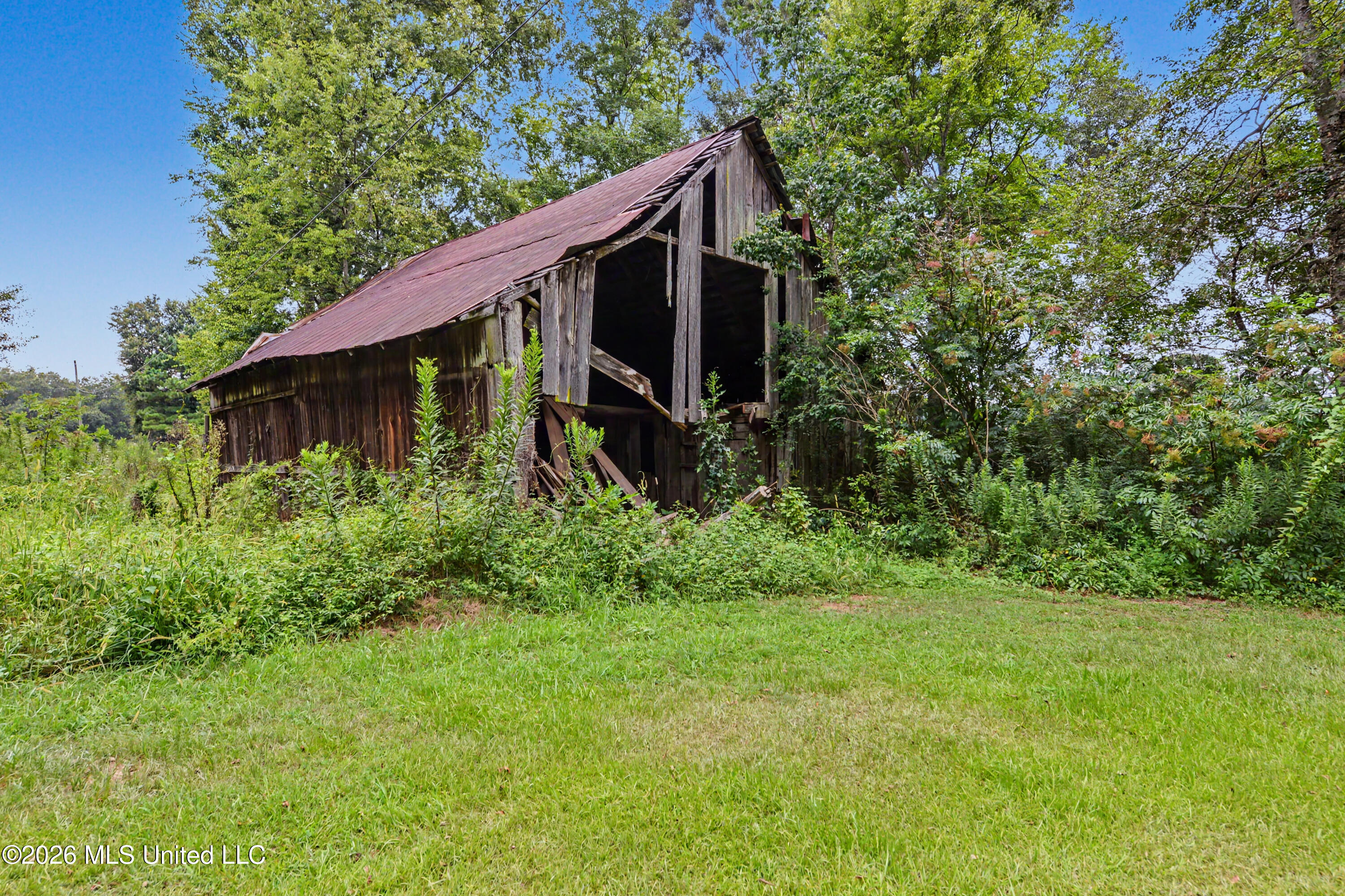 2147 Hwy 613 Property Photo 29
