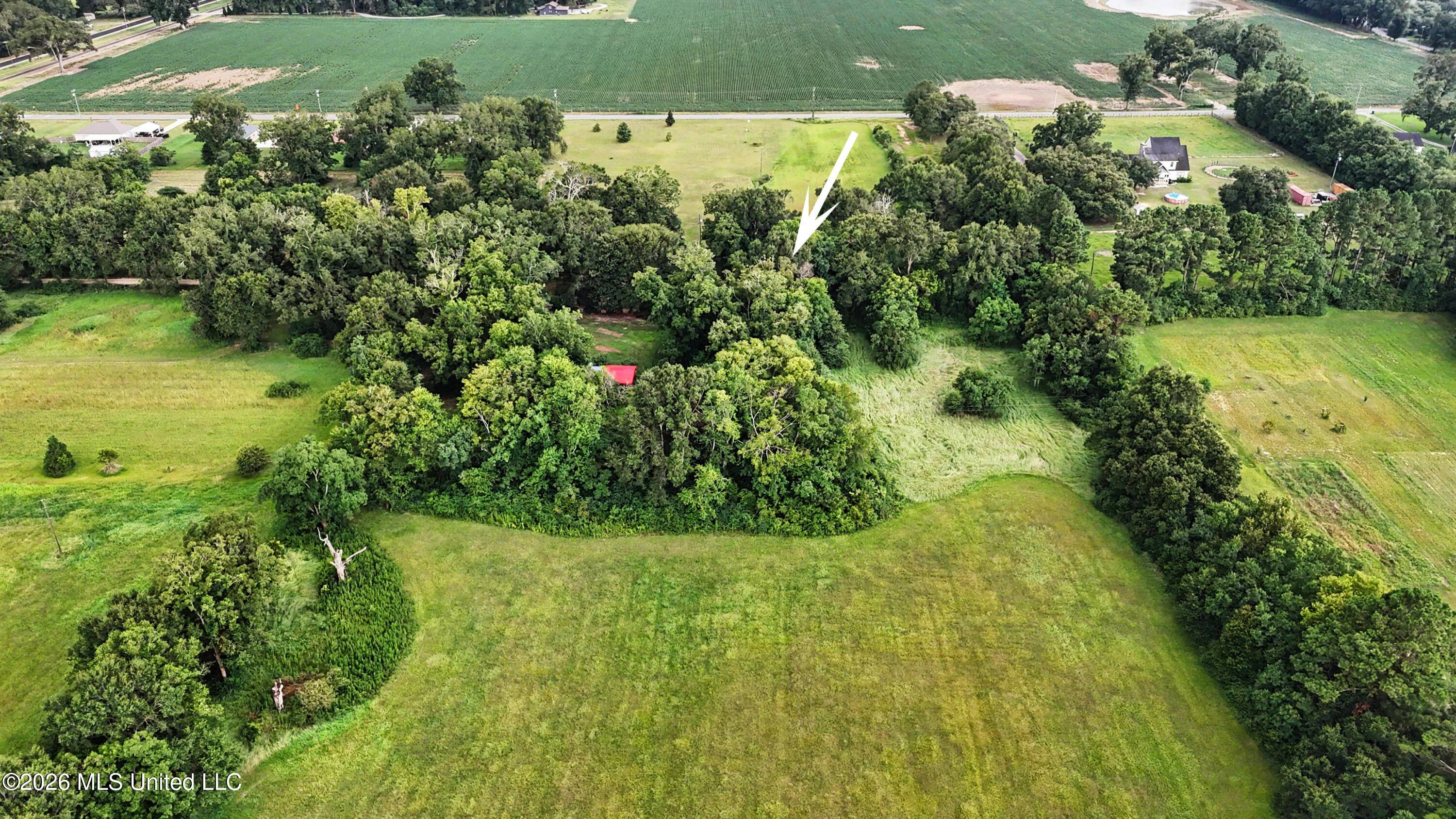 2147 Hwy 613 Property Photo 32
