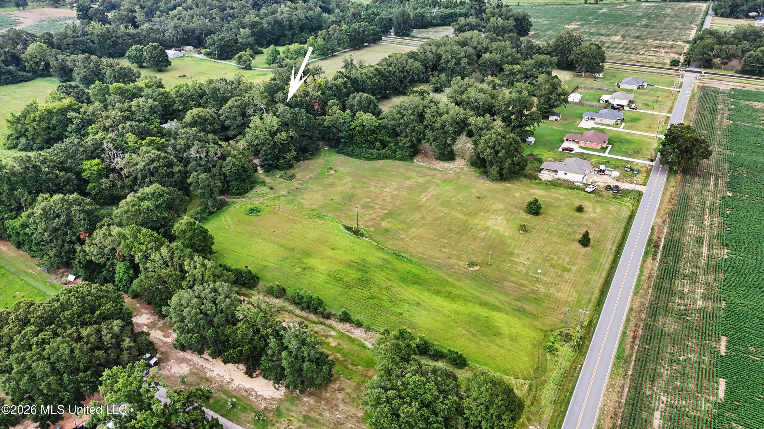2147 Hwy 613 Property Photo 34