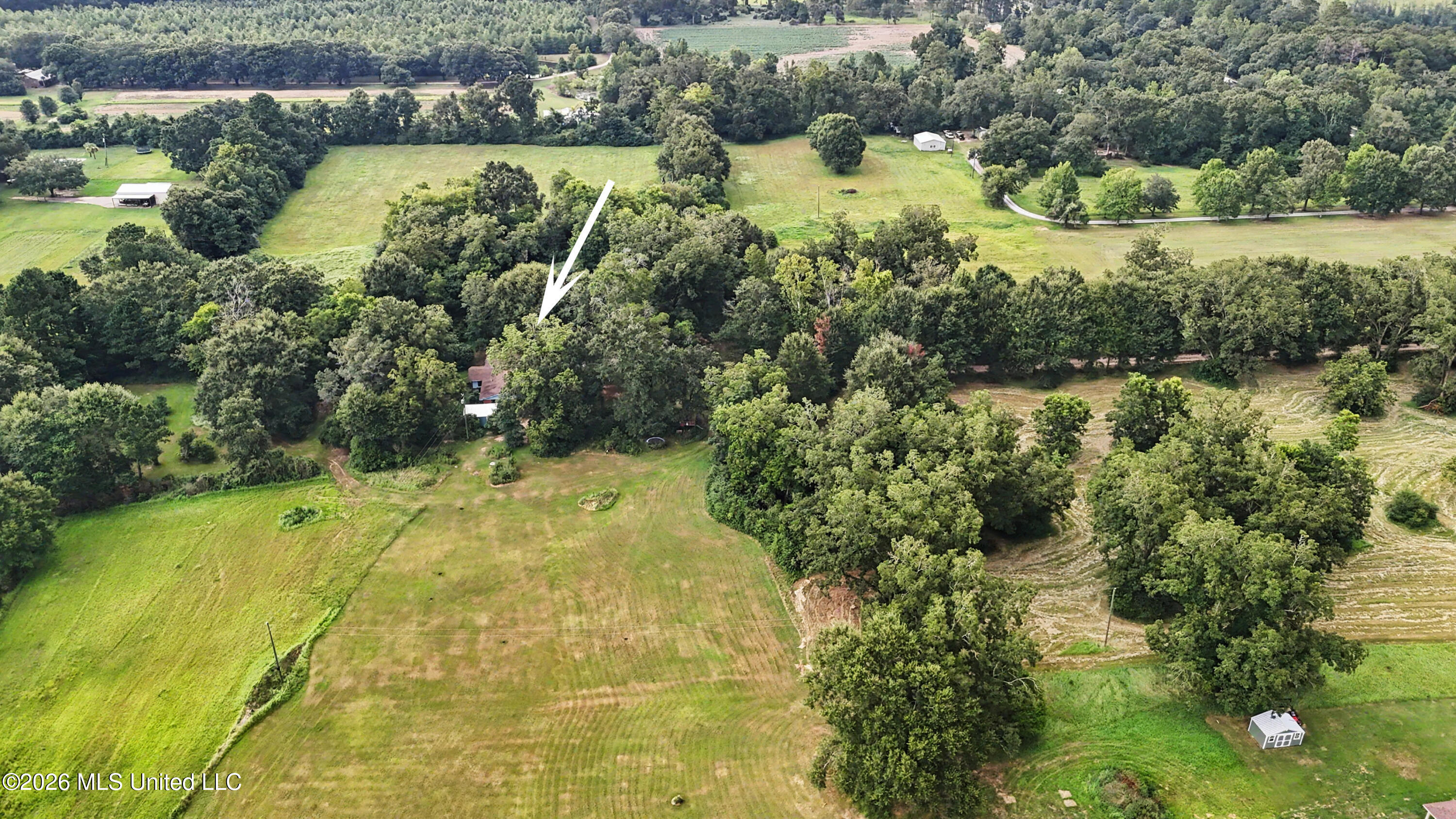 2147 Hwy 613 Property Photo 35