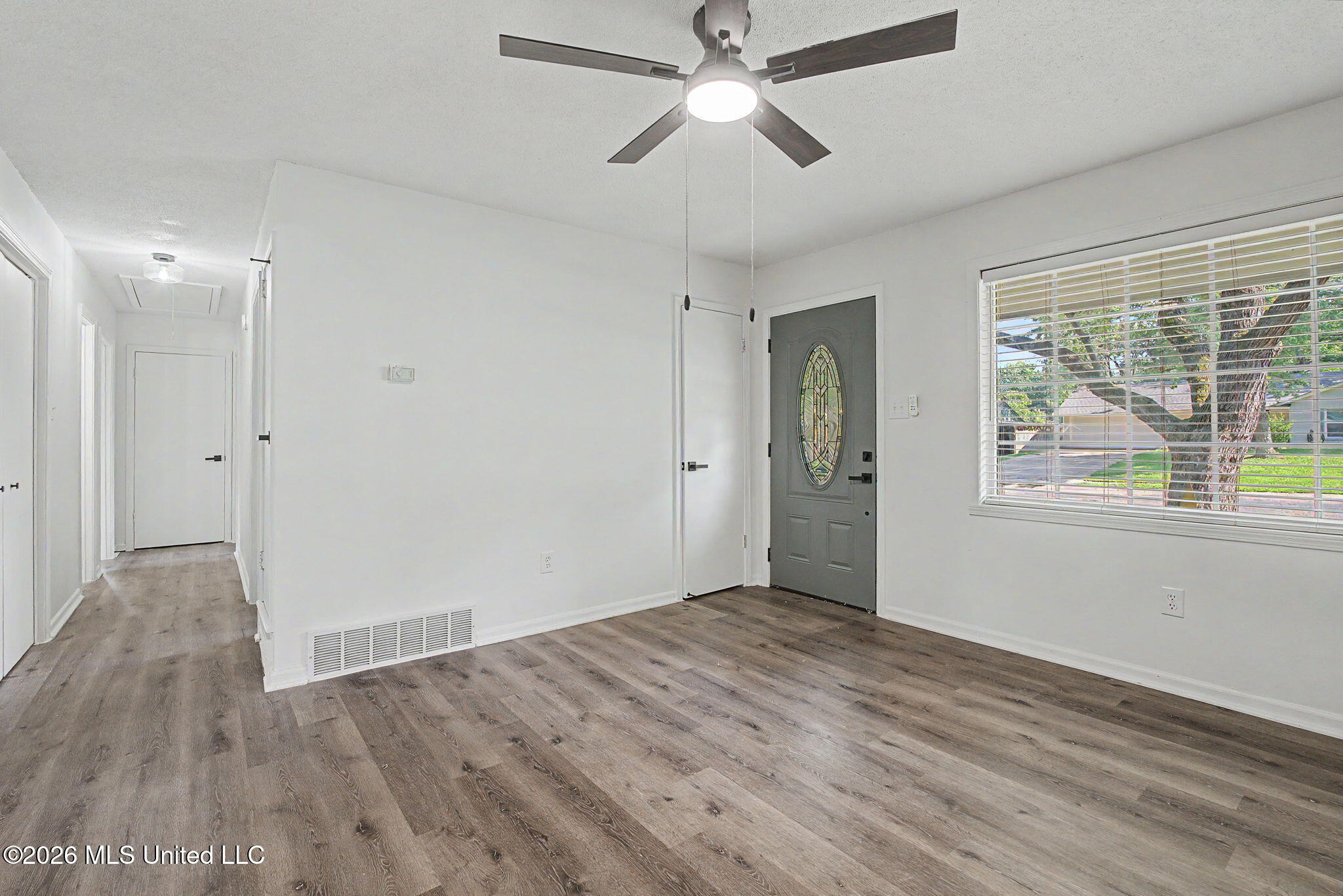 5788 Natchez Drive Property Photo 4