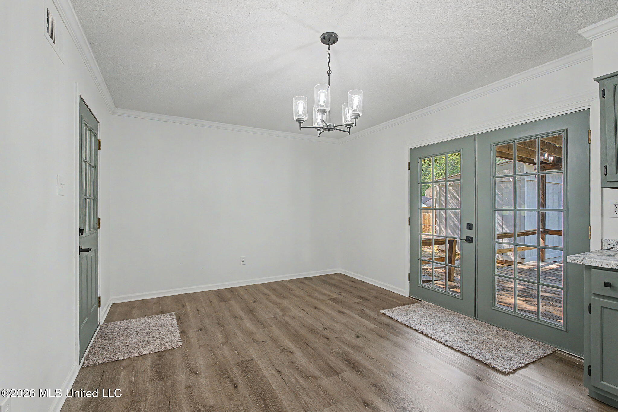 5788 Natchez Drive Property Photo 6