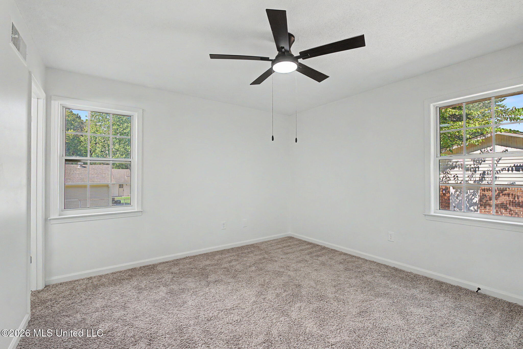 5788 Natchez Drive Property Photo 7