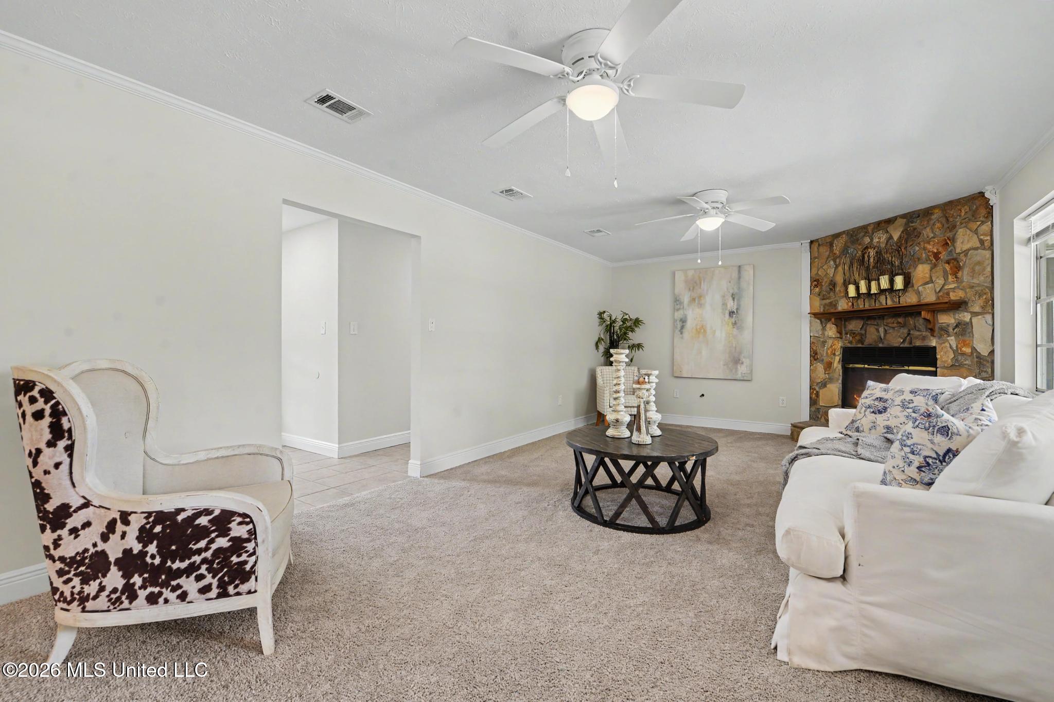 31 Chantilly Terrace Property Photo 5