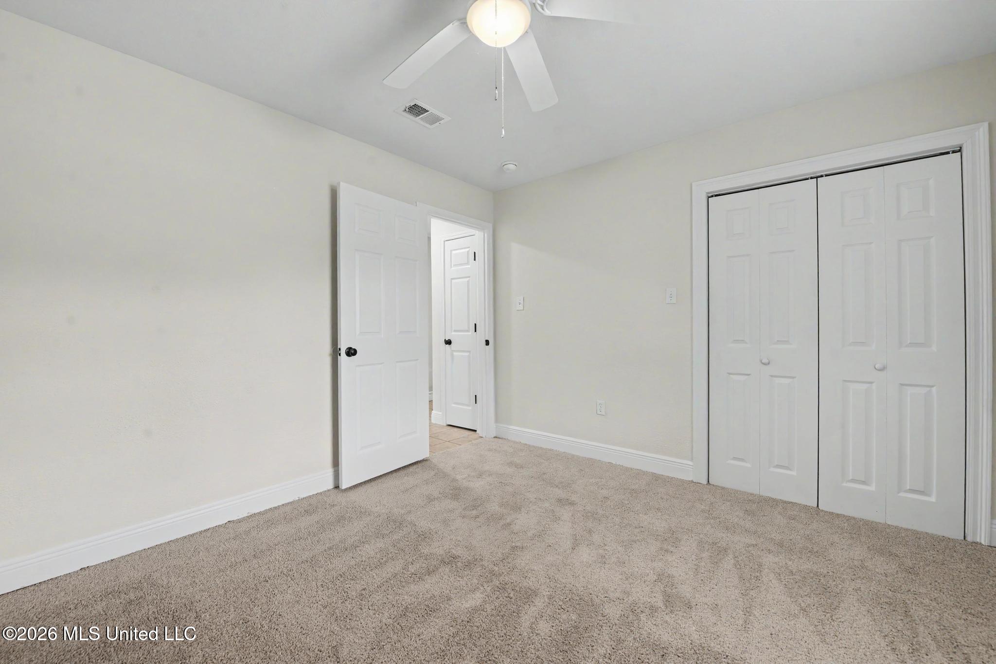 31 Chantilly Terrace Property Photo 15