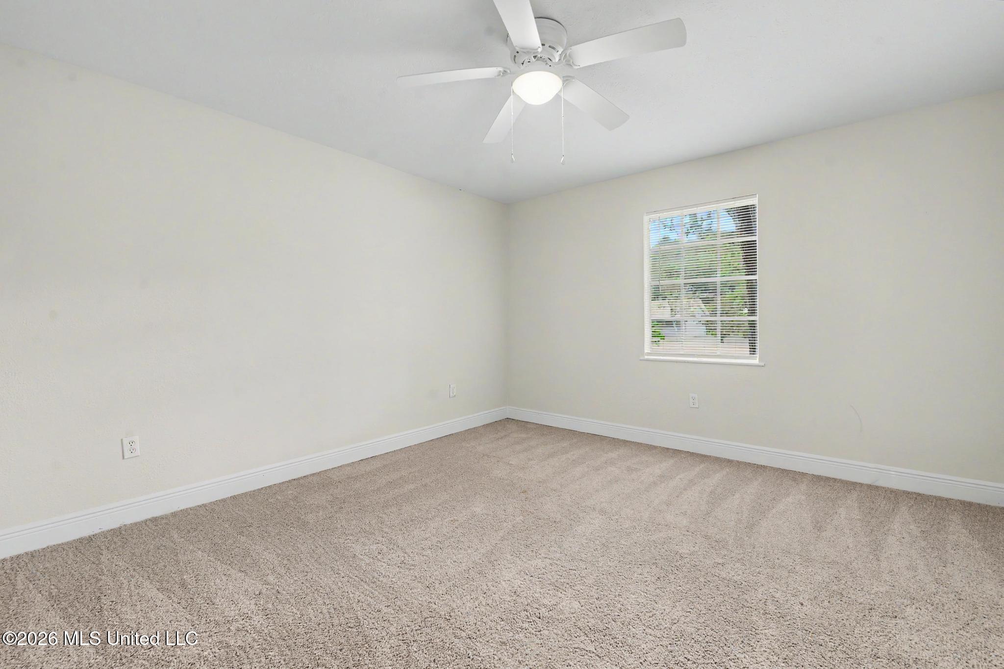 31 Chantilly Terrace Property Photo 18