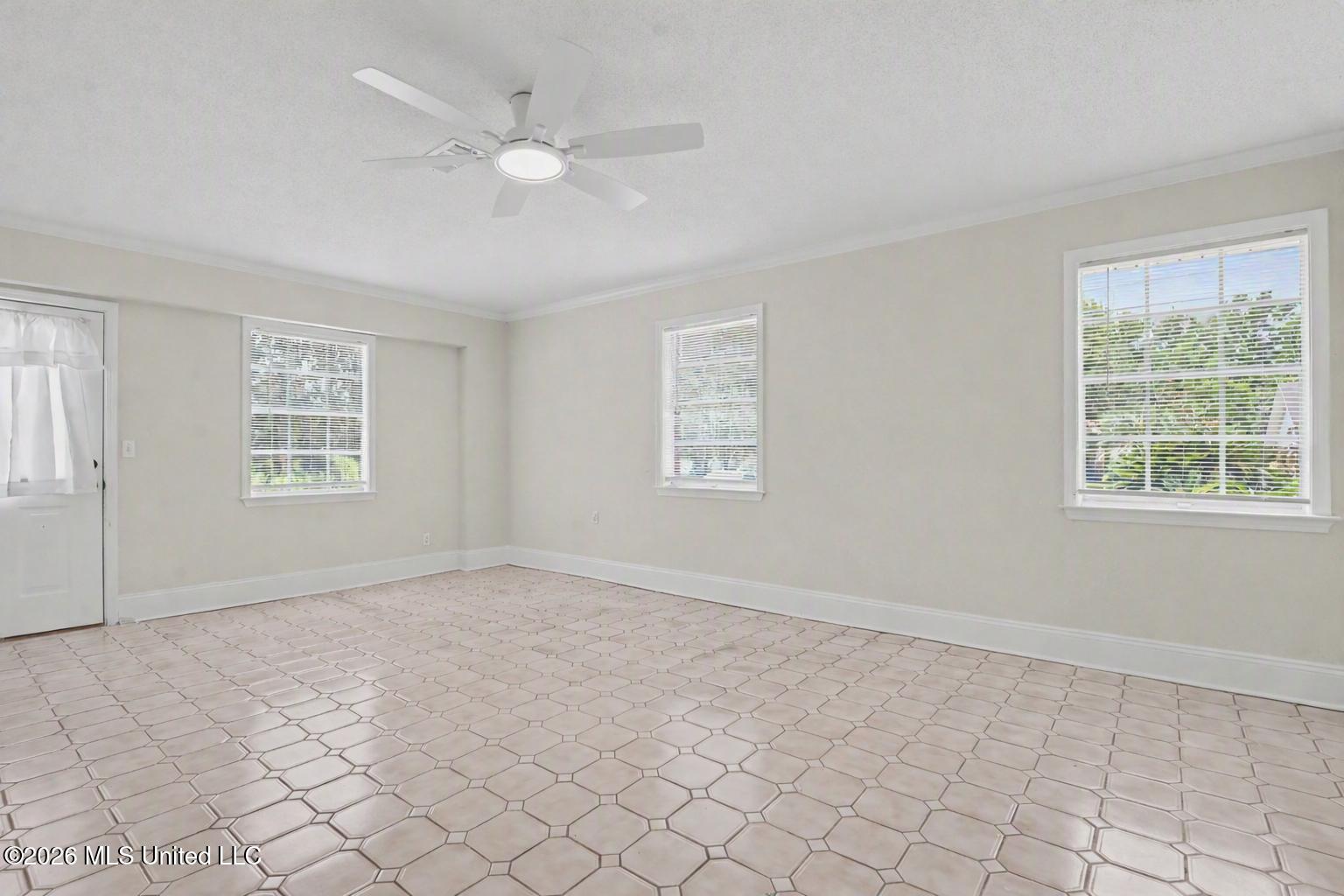 31 Chantilly Terrace Property Photo 21