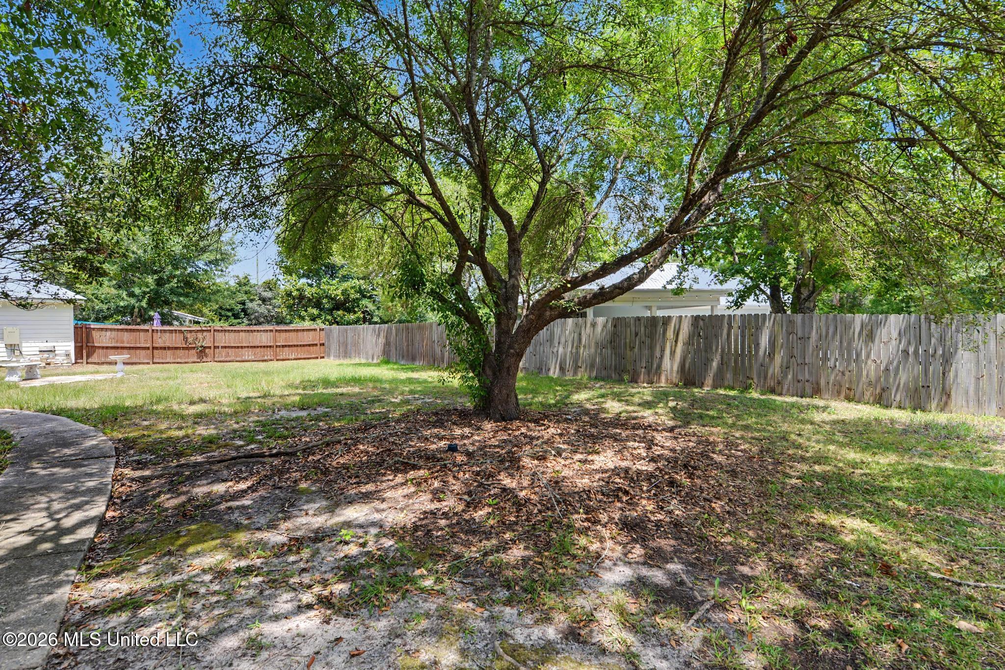 31 Chantilly Terrace Property Photo 29