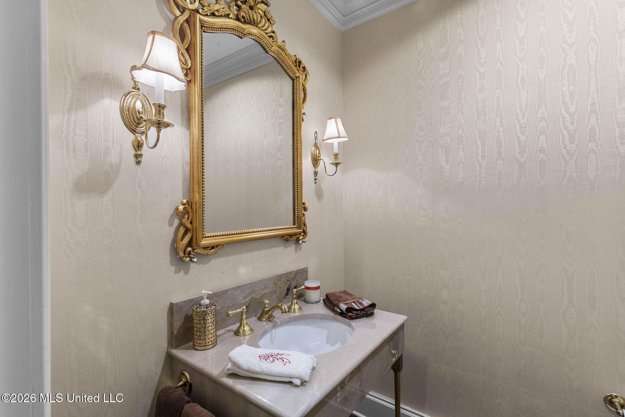 1200 Meadowbrook Road Property Photo 9