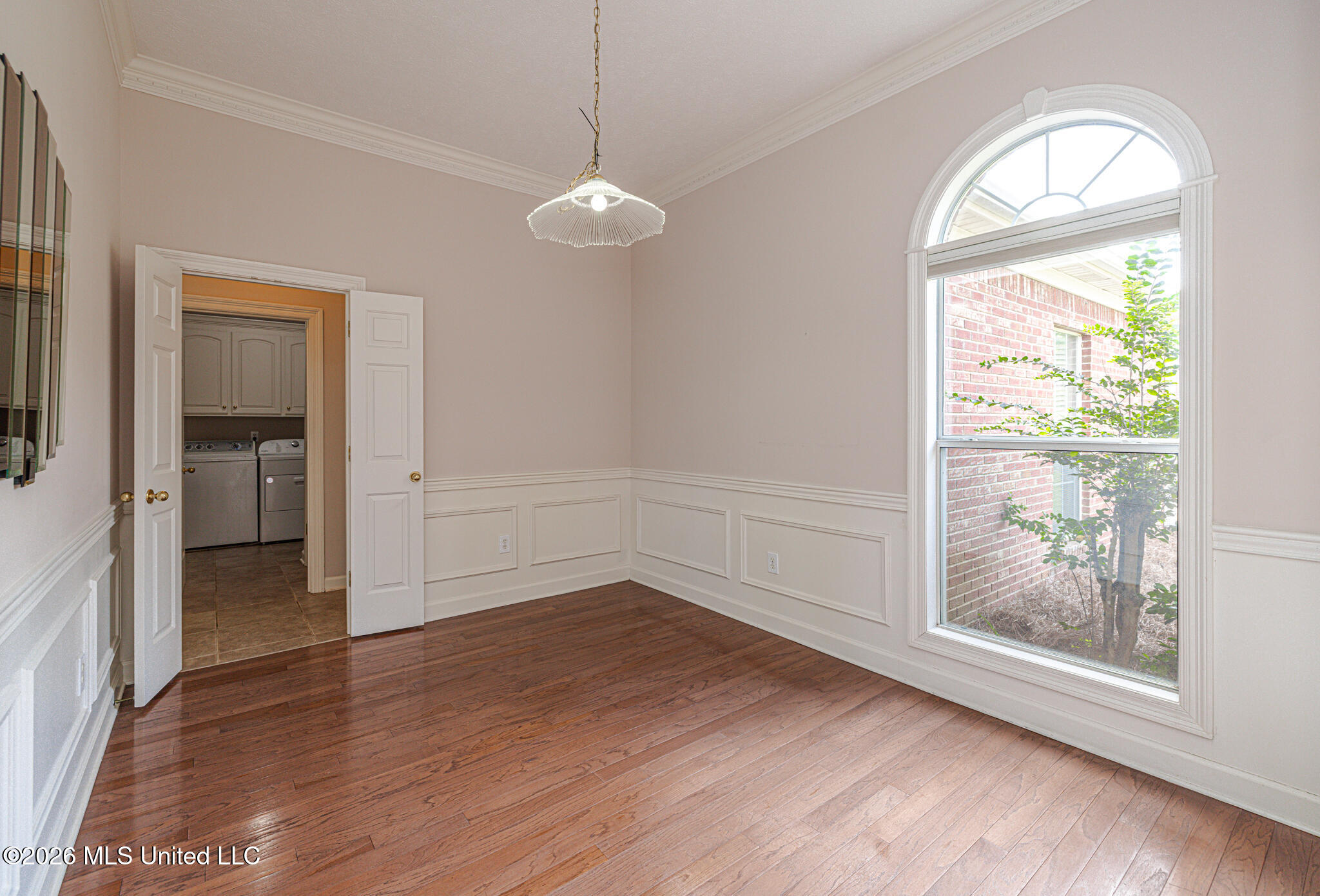 160 Apple Blossom Drive Property Photo 5