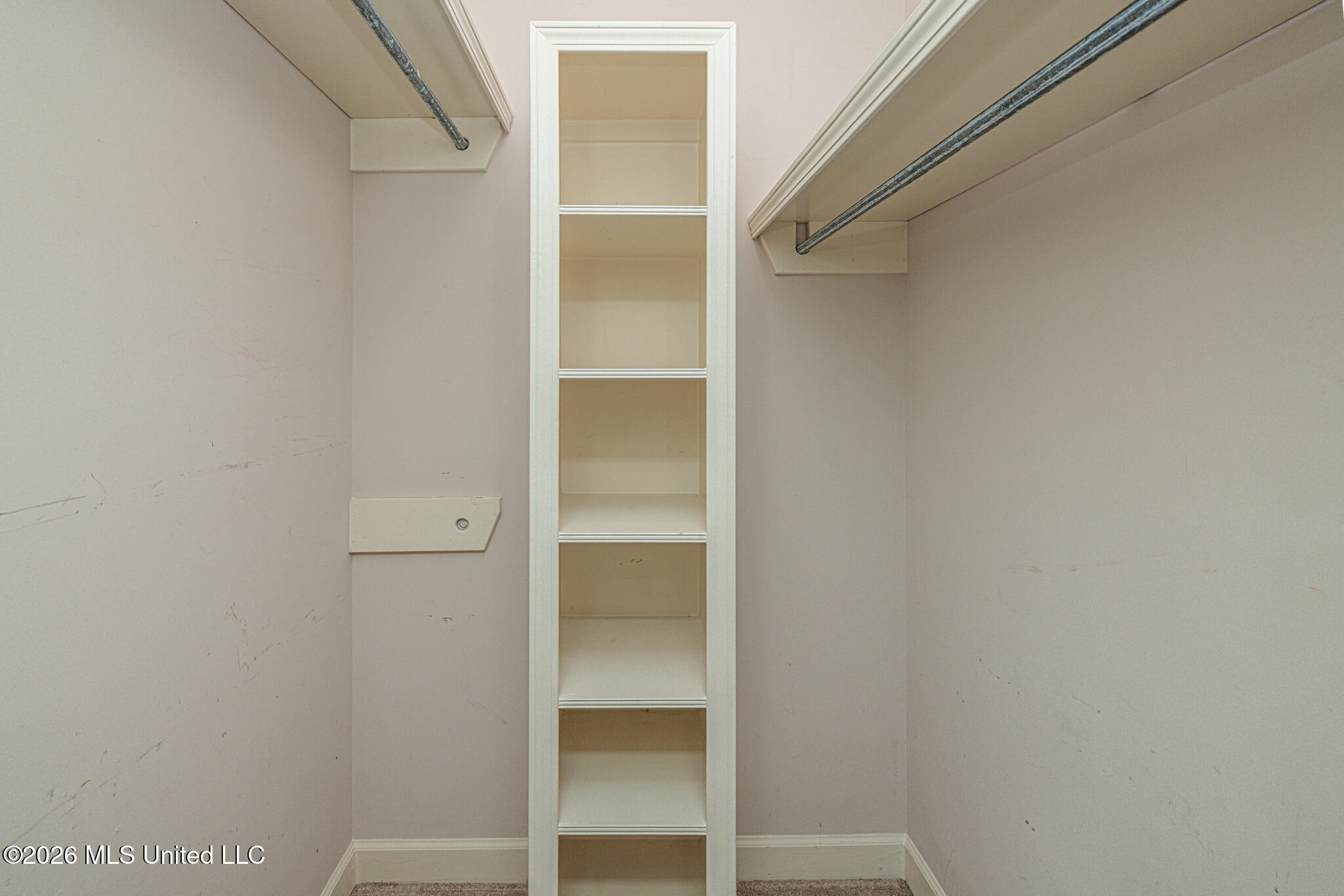 160 Apple Blossom Drive Property Photo 11