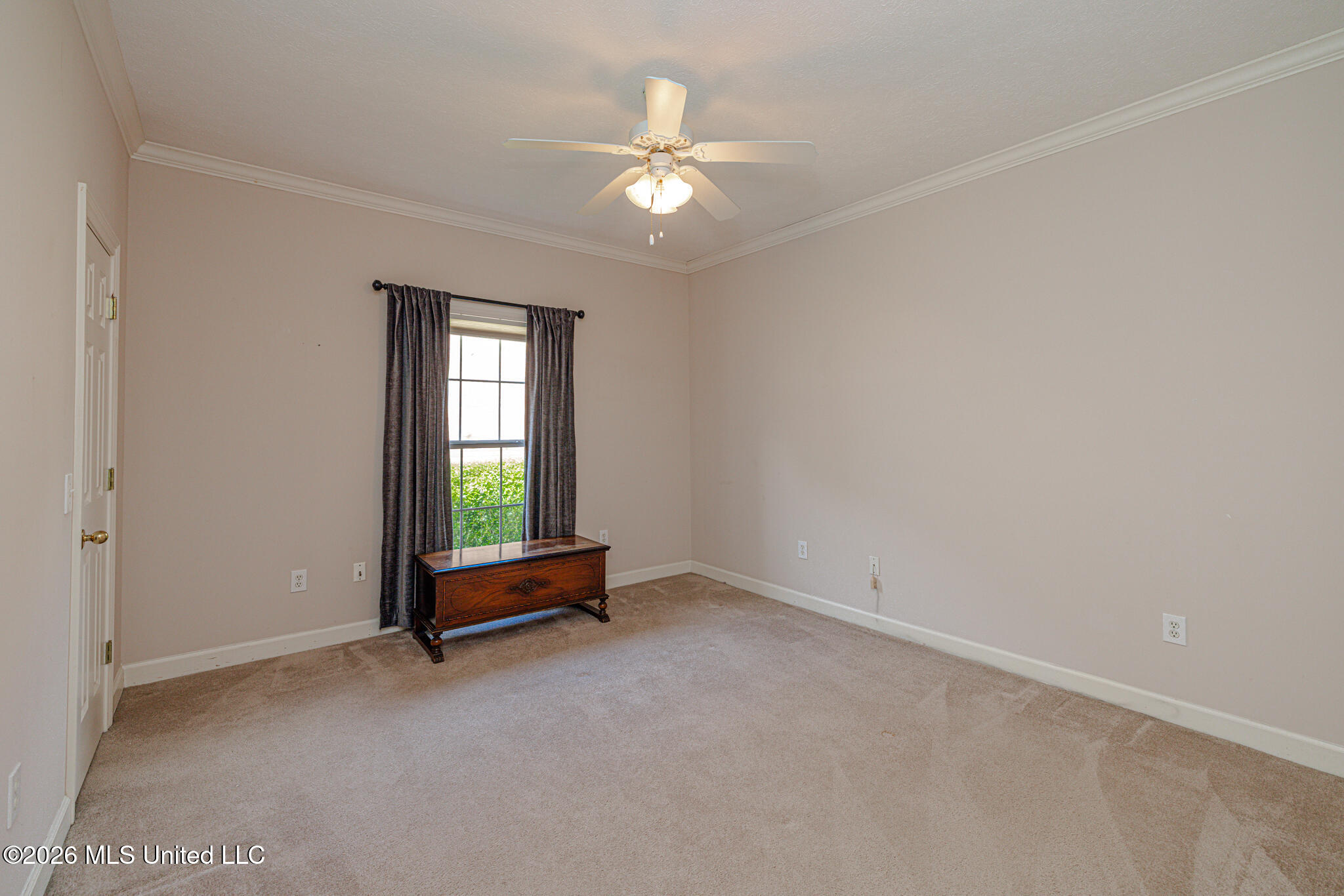 160 Apple Blossom Drive Property Photo 13
