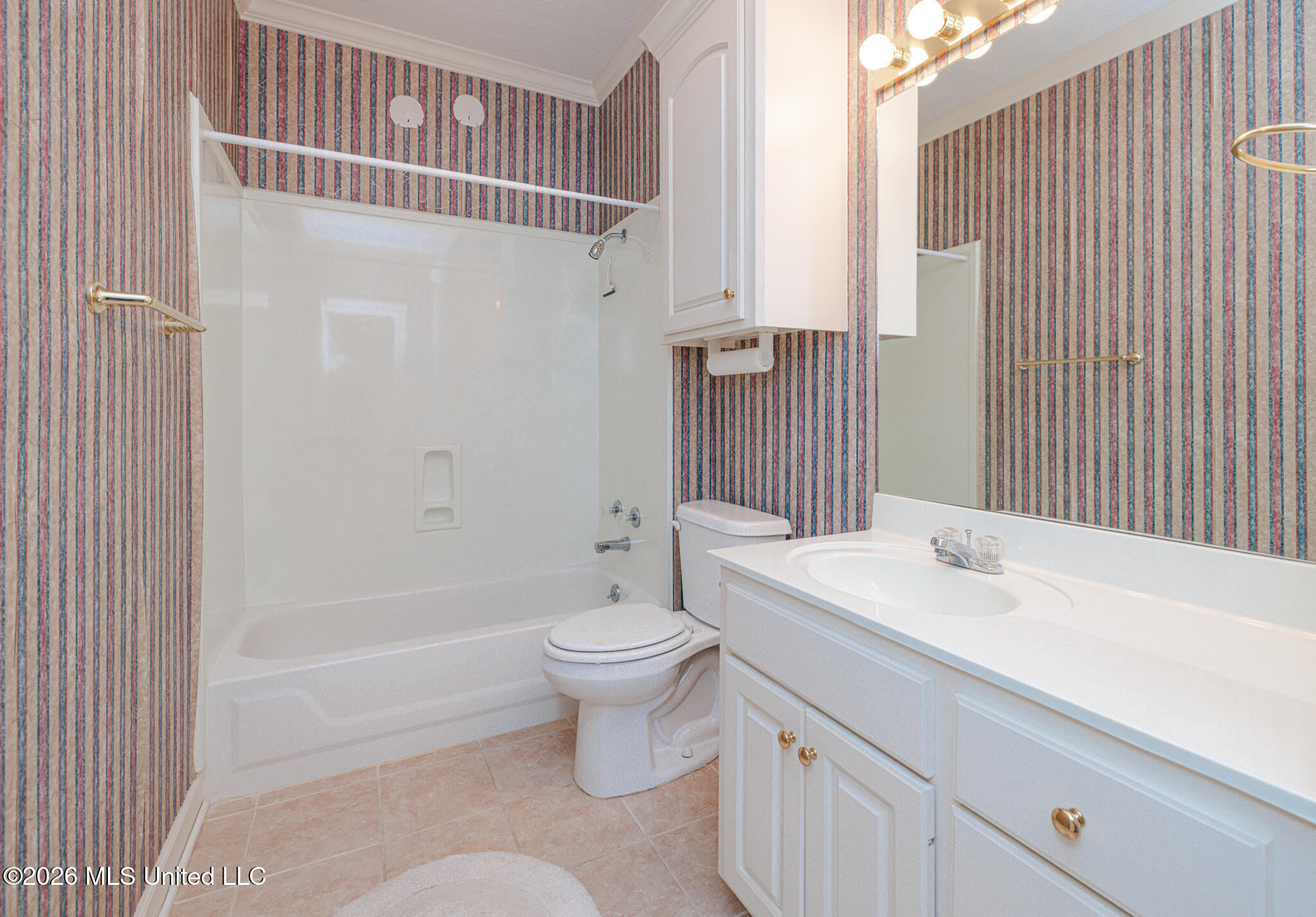 160 Apple Blossom Drive Property Photo 15