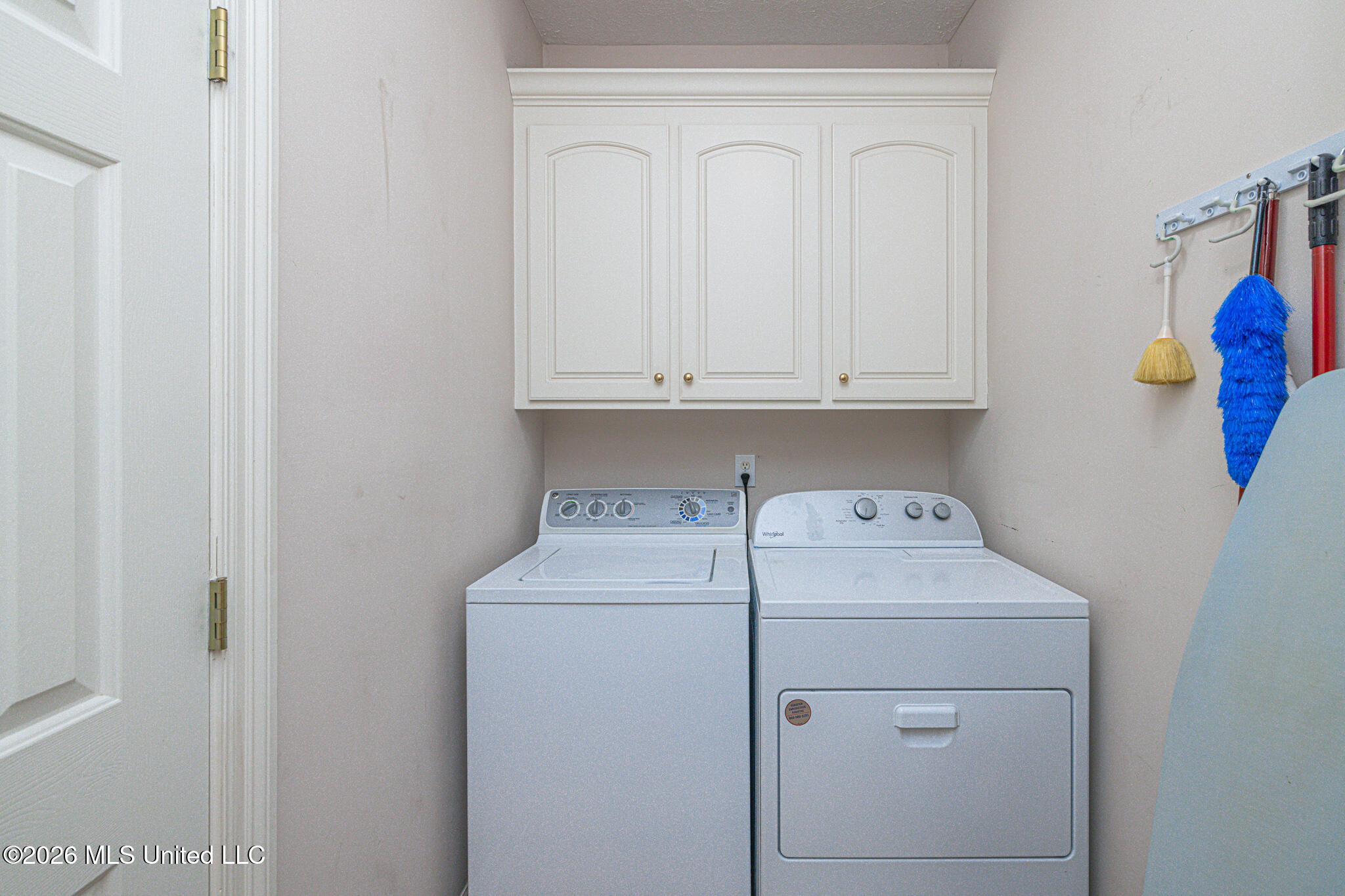 160 Apple Blossom Drive Property Photo 24