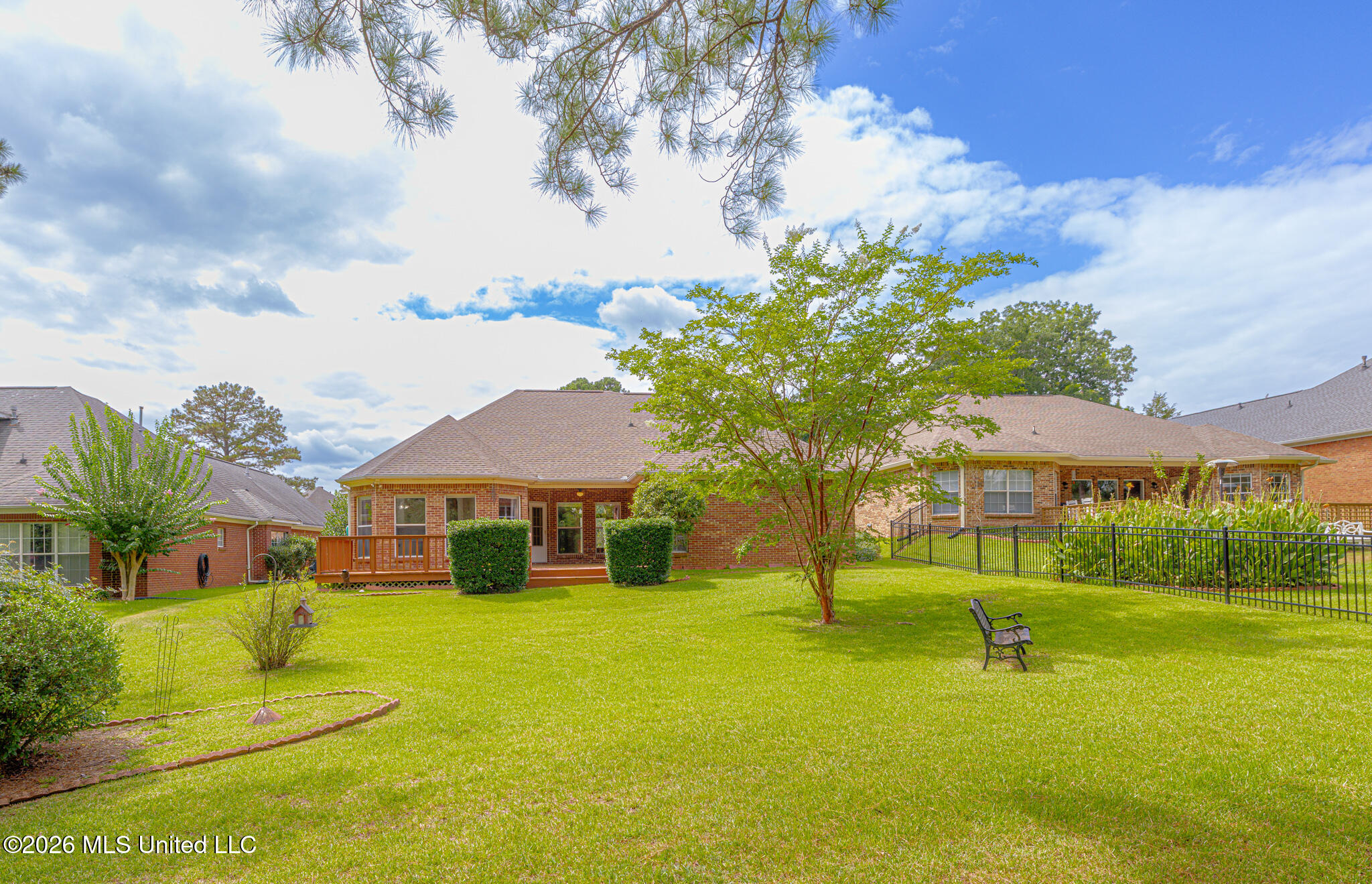 160 Apple Blossom Drive Property Photo 39