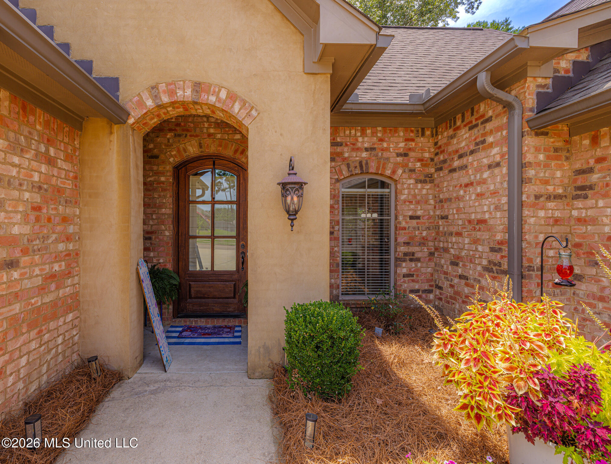 915 Timberton Drive Property Photo 4