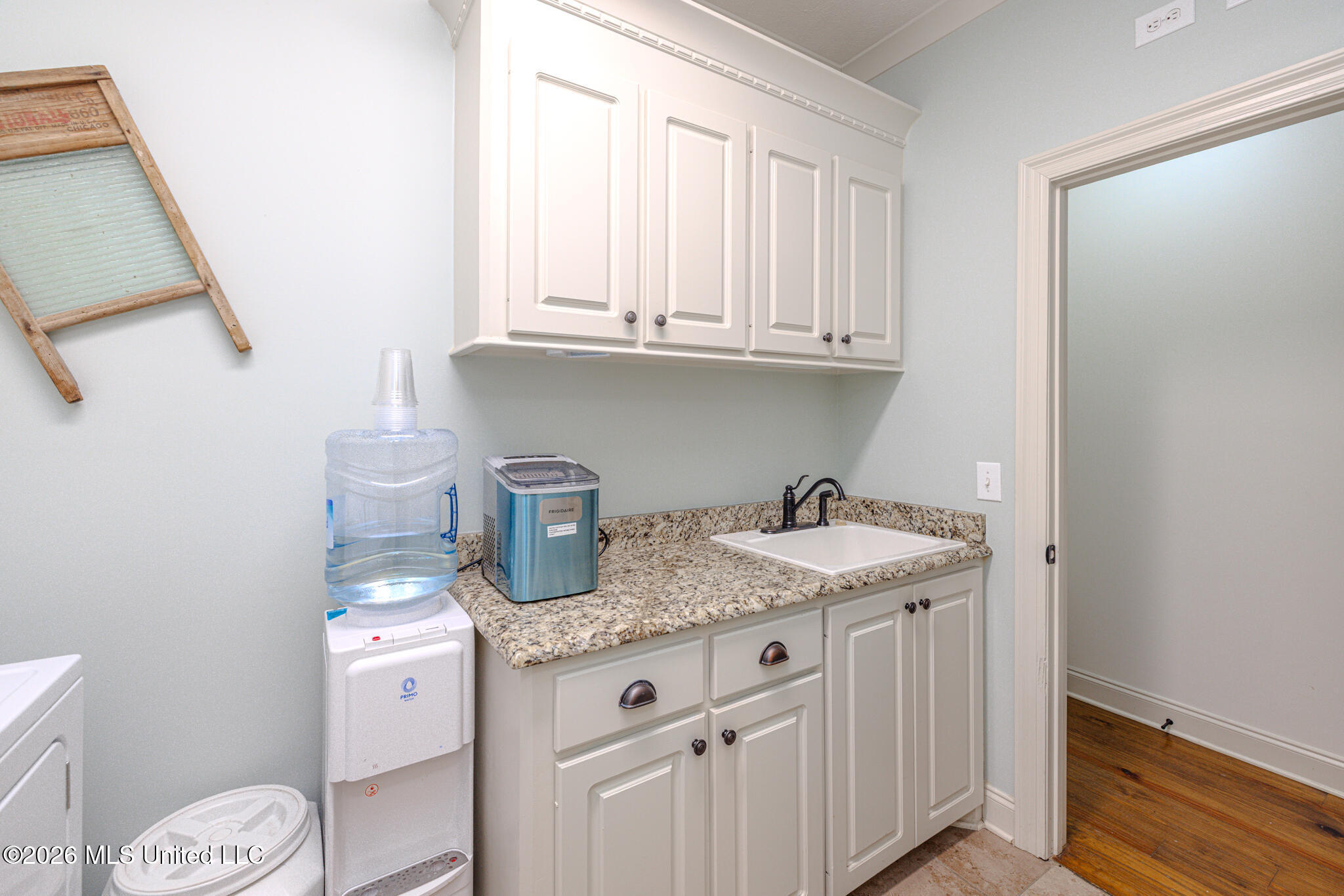 915 Timberton Drive Property Photo 28
