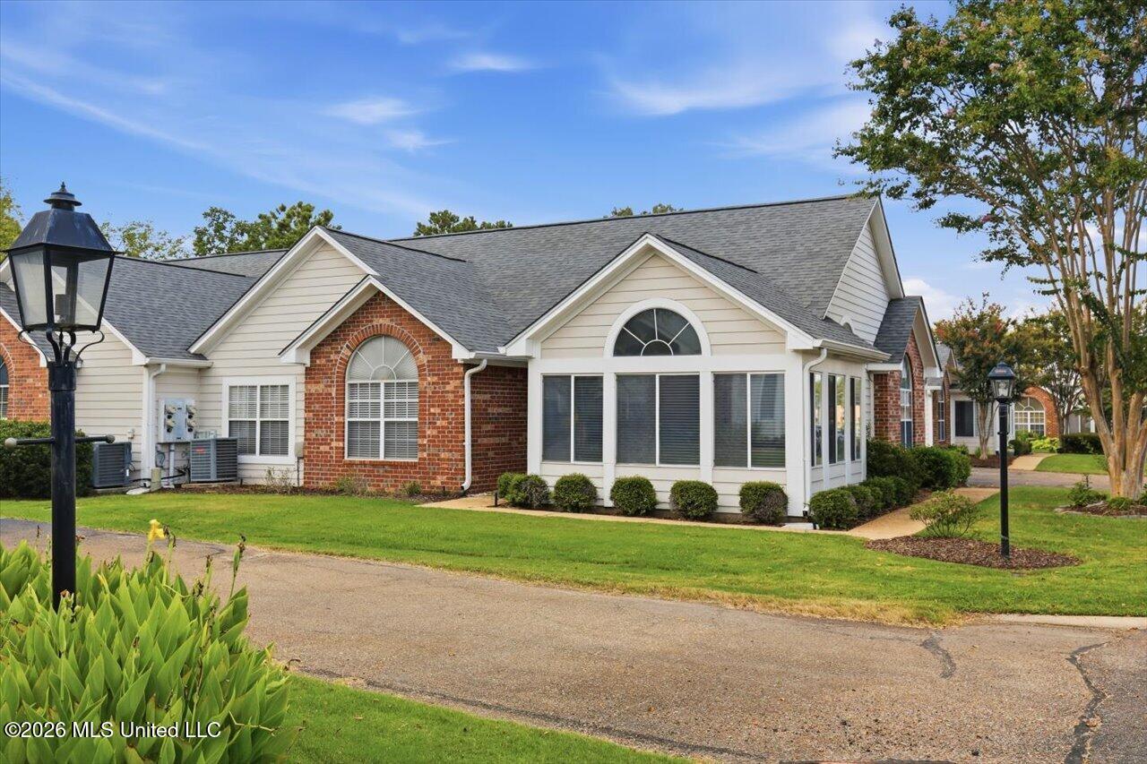 1104 Gerrits Landing Property Photo 2