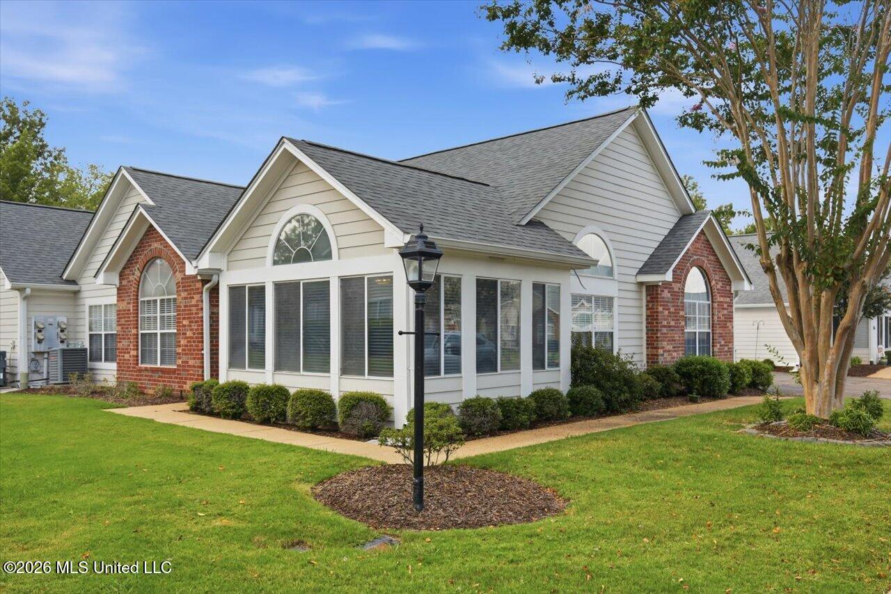 1104 Gerrits Landing Property Photo 3