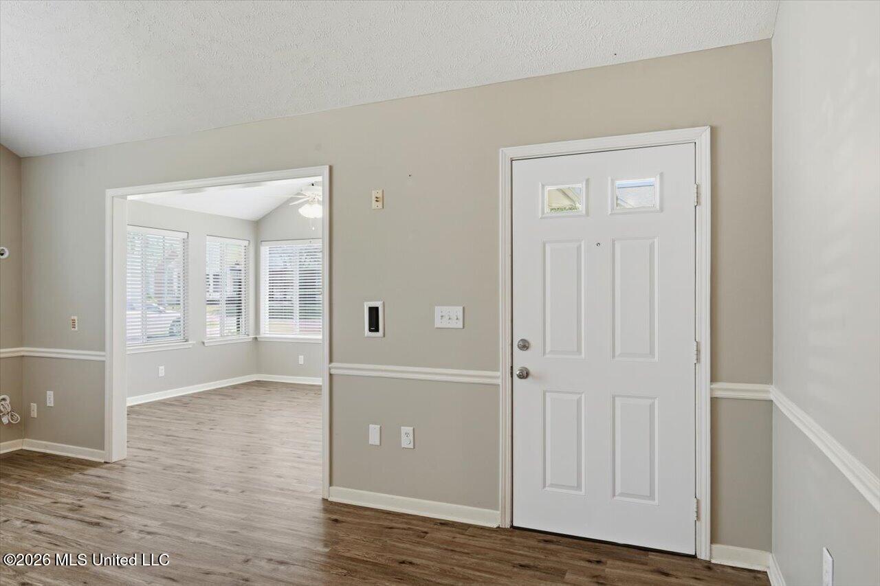 1104 Gerrits Landing Property Photo 5
