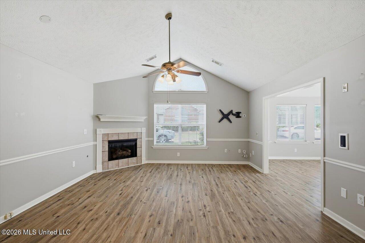 1104 Gerrits Landing Property Photo 7