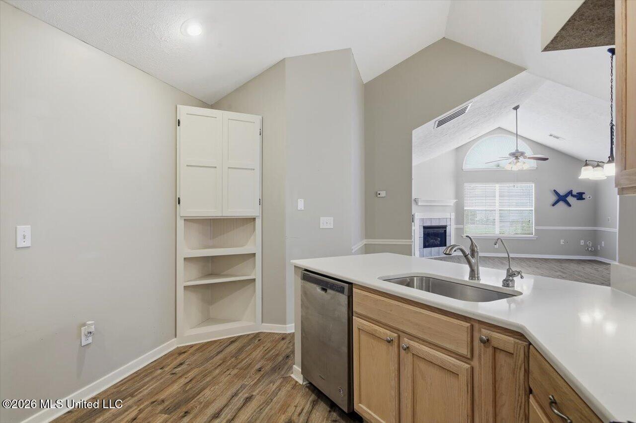 1104 Gerrits Landing Property Photo 13