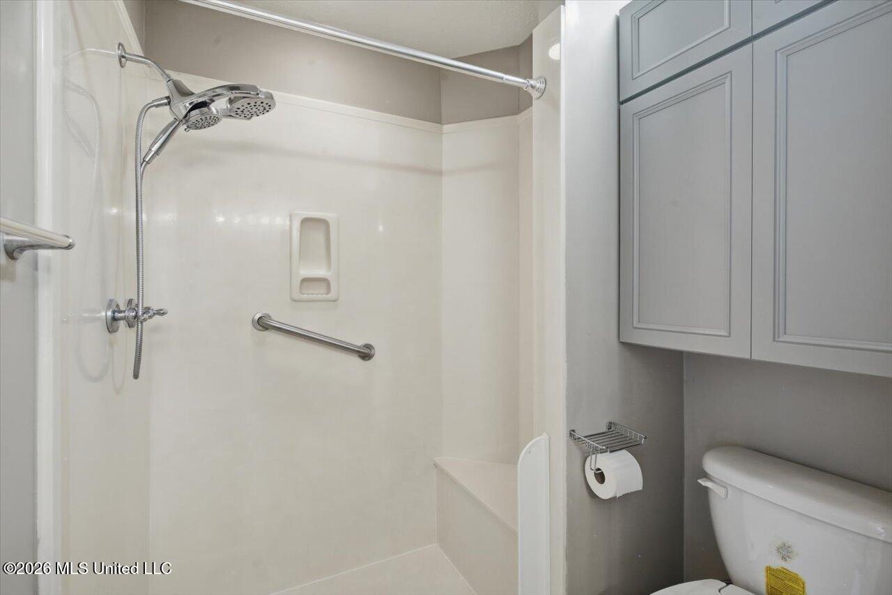 1104 Gerrits Landing Property Photo 22