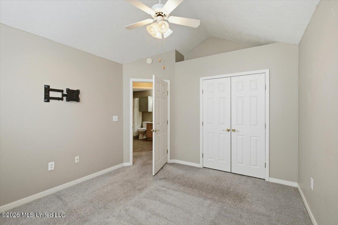 1104 Gerrits Landing Property Photo 25