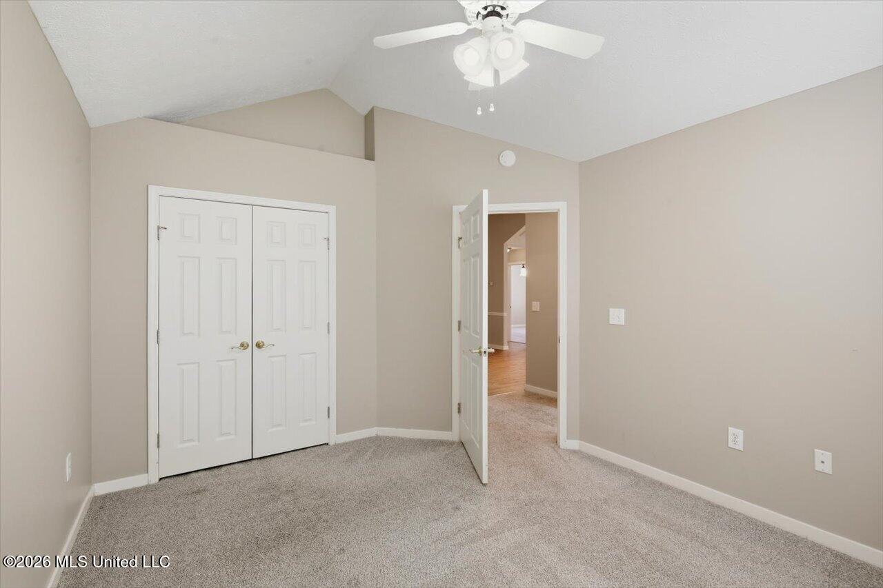 1104 Gerrits Landing Property Photo 30