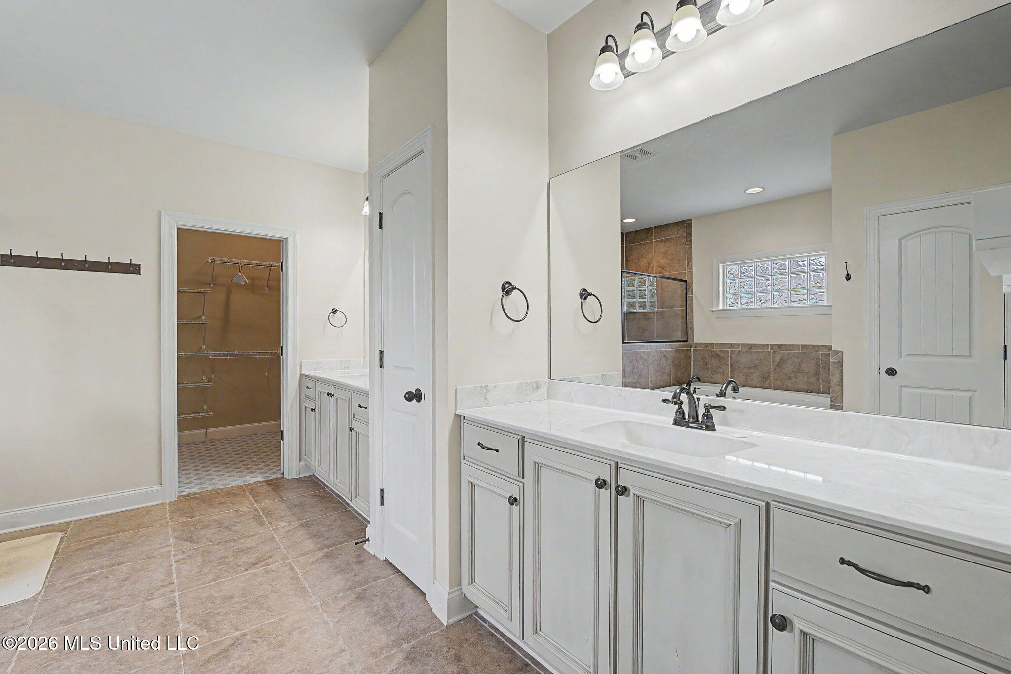 1727 Marcia Louise Drive Property Photo 25