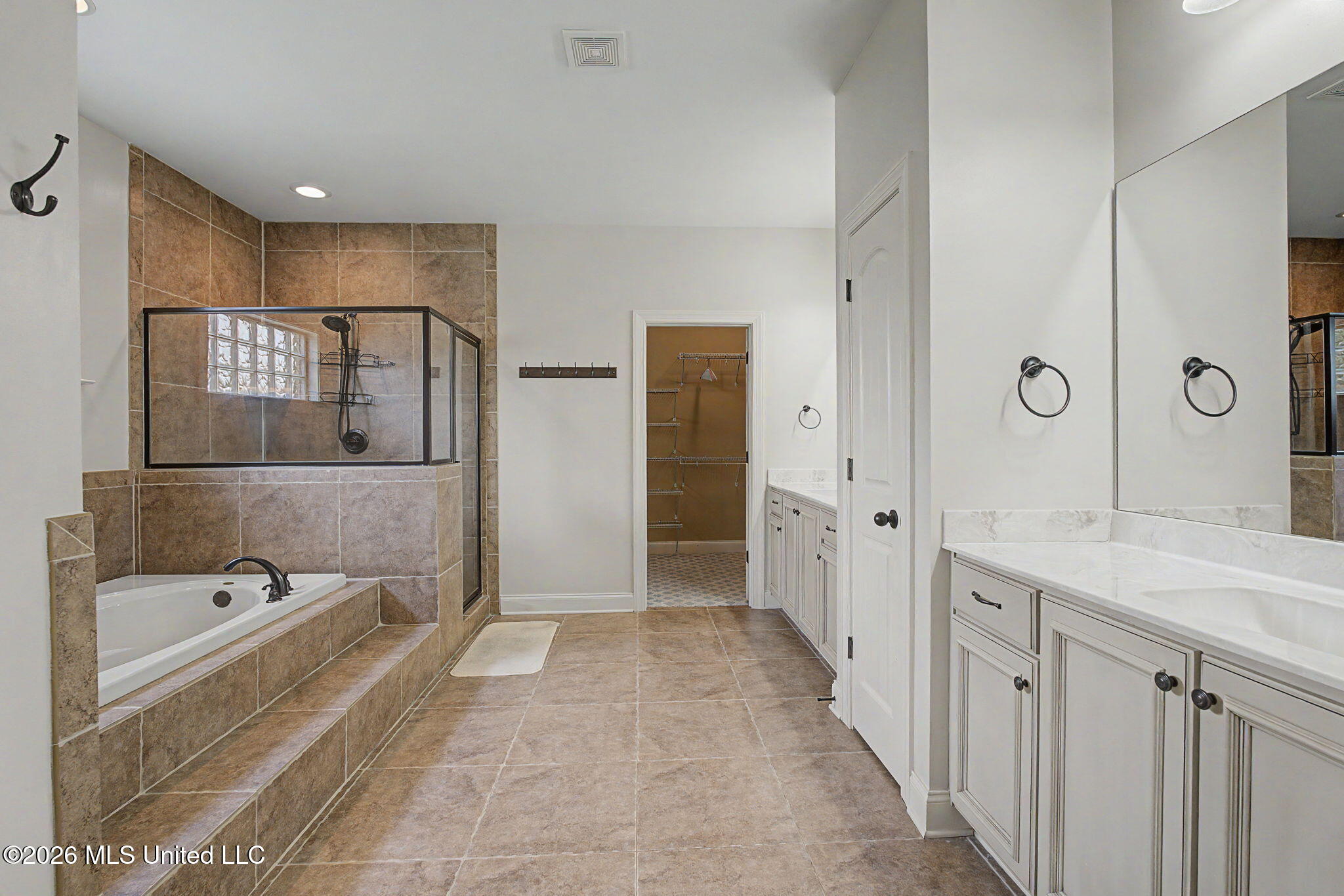 1727 Marcia Louise Drive Property Photo 26