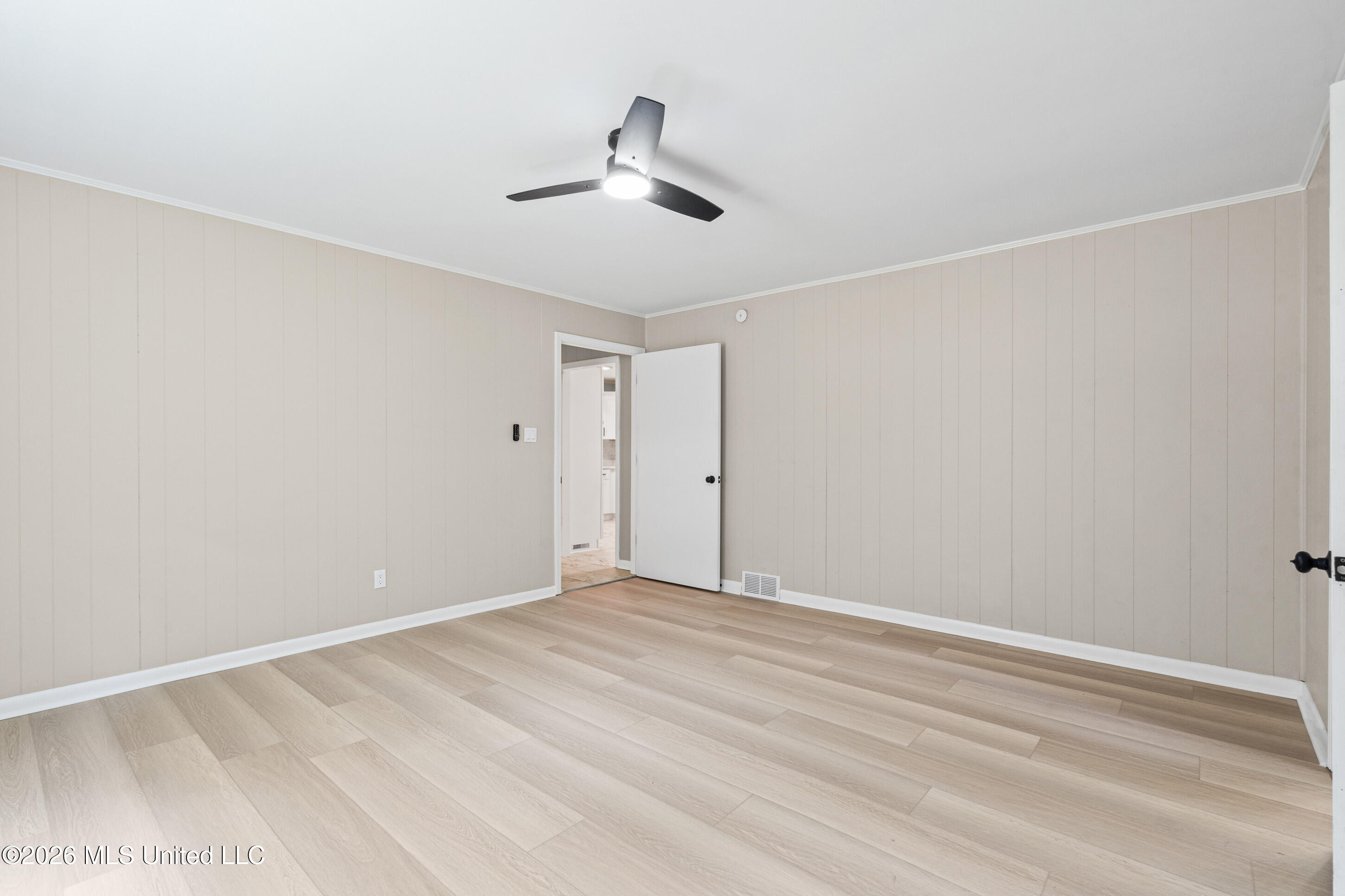 593 Autumn Street Property Photo 12