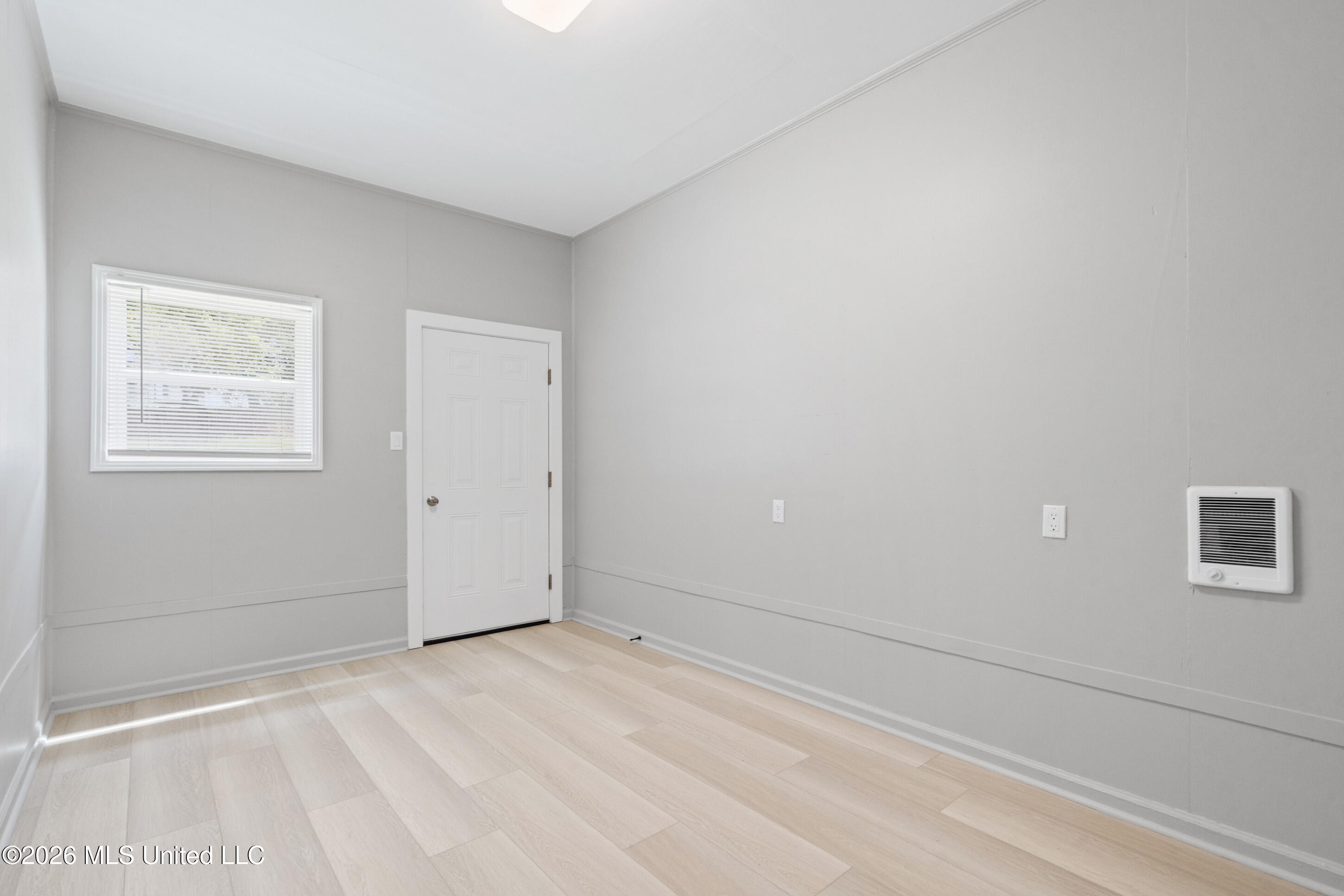 593 Autumn Street Property Photo 20