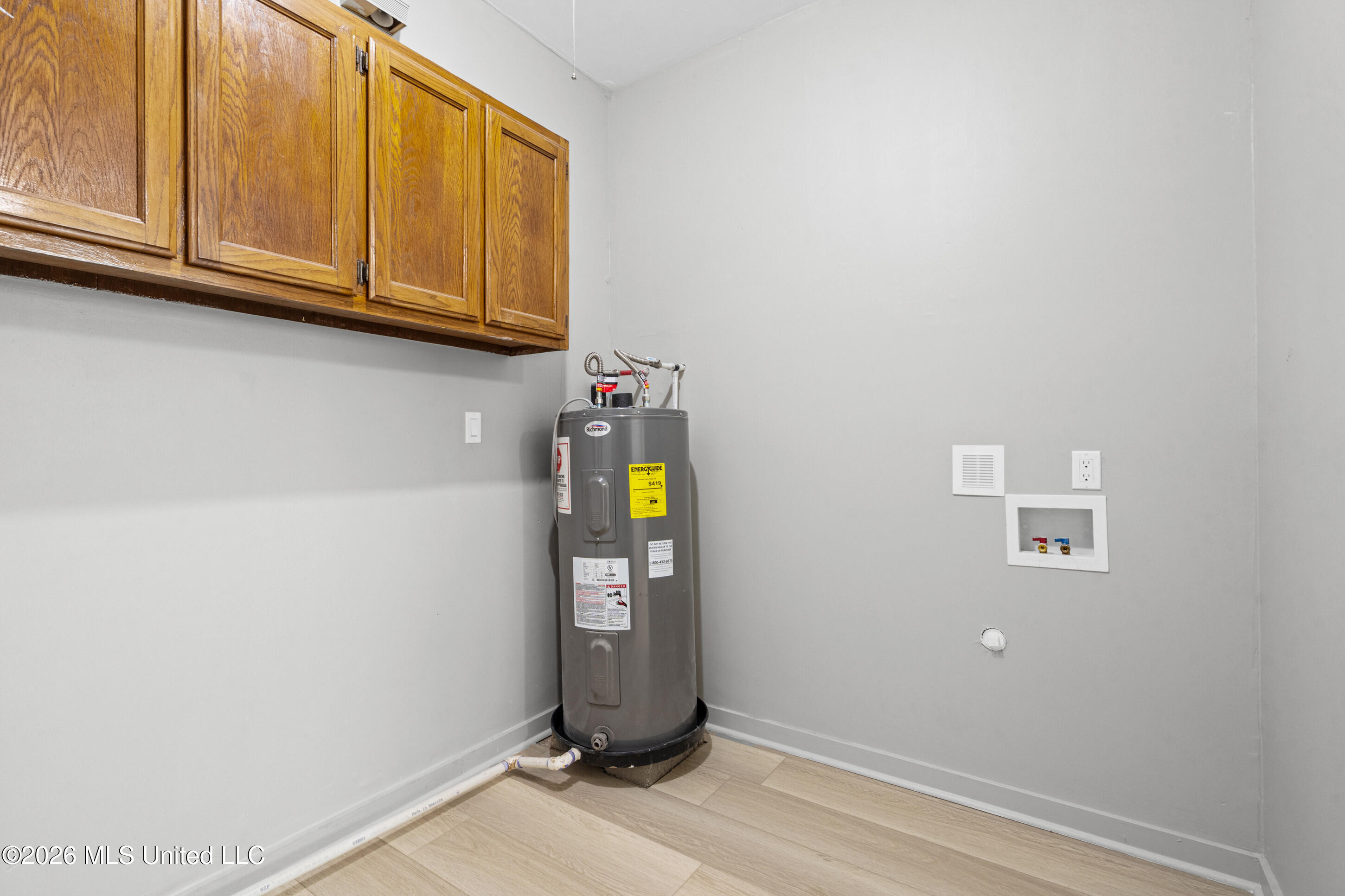 593 Autumn Street Property Photo 21