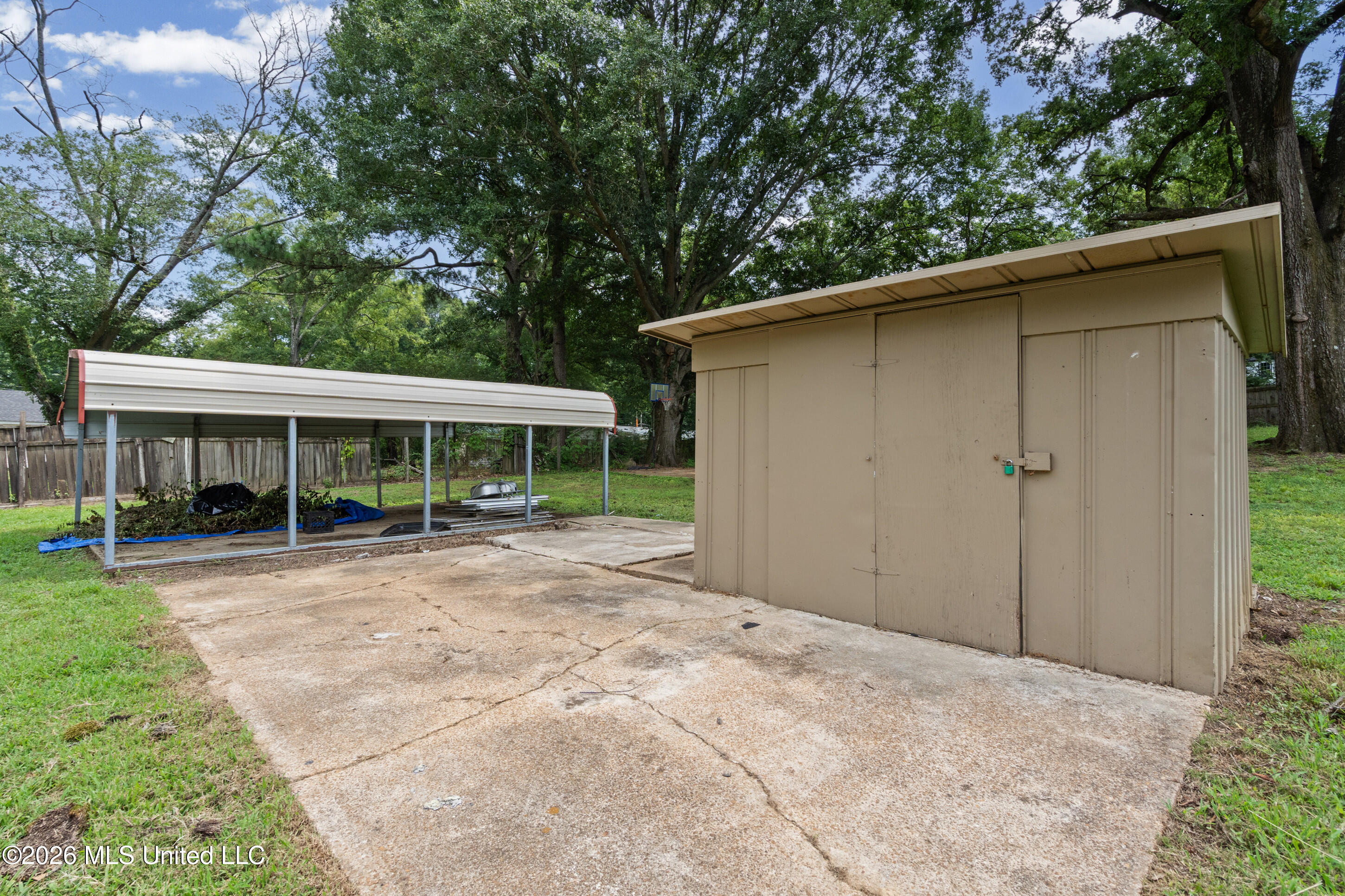 593 Autumn Street Property Photo 23
