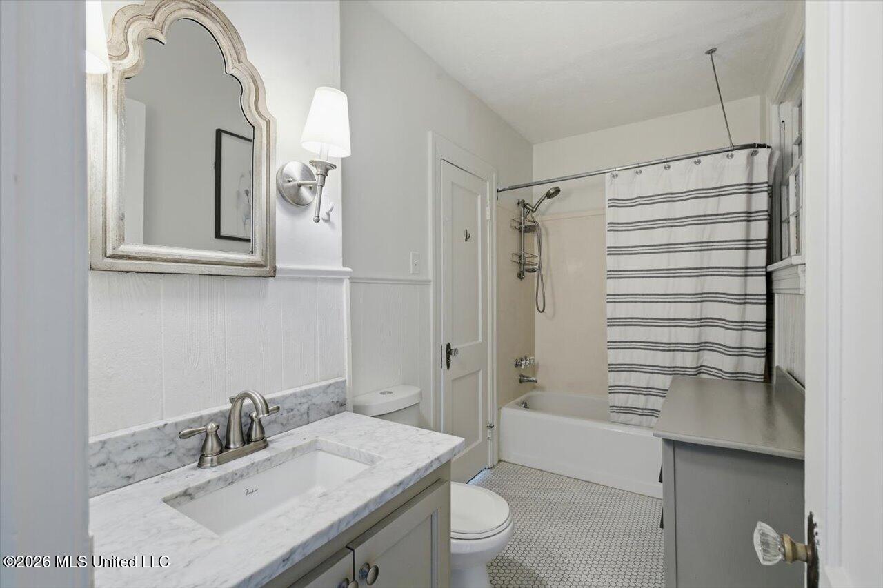 1521 Saint Ann Street Property Photo 21