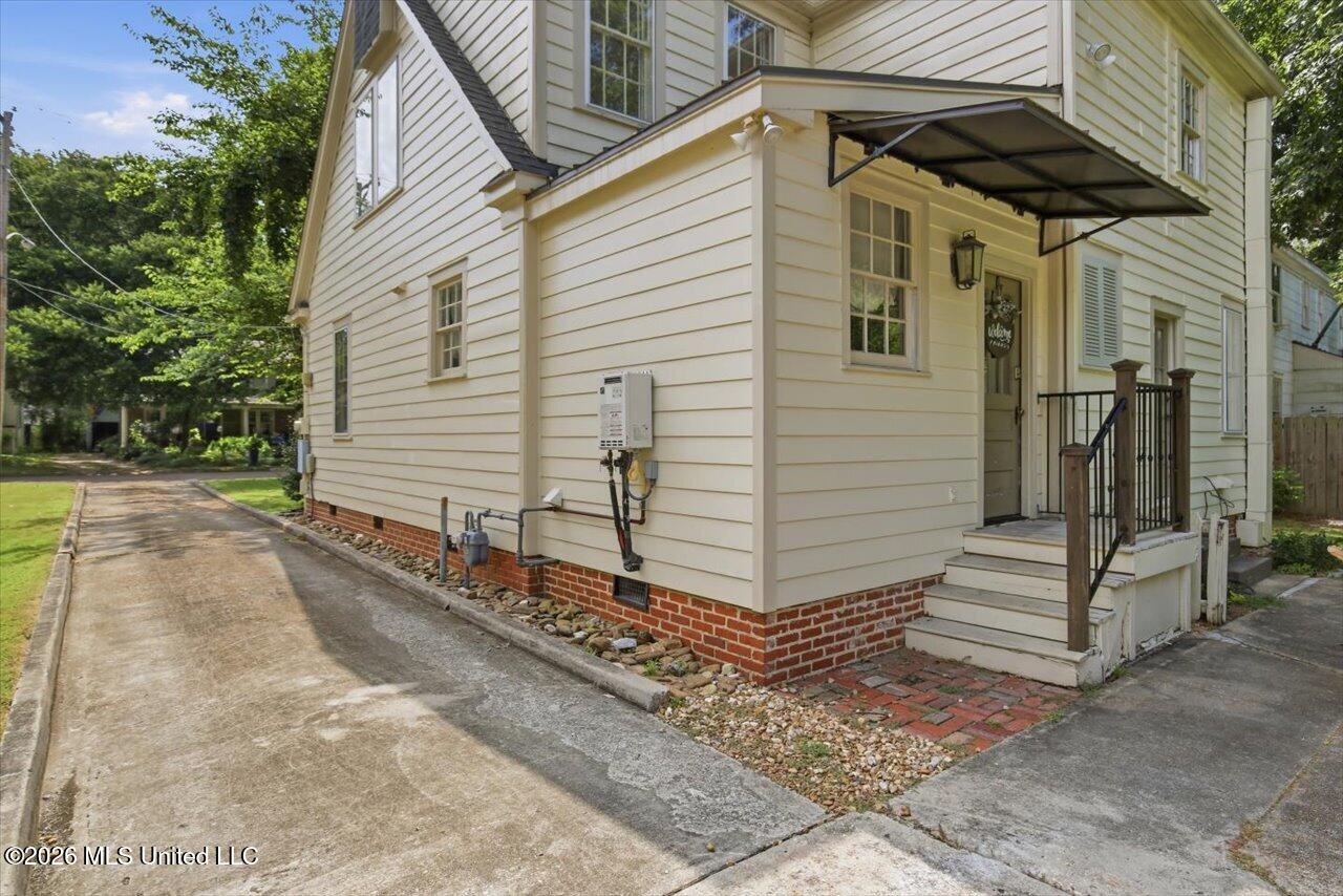 1521 Saint Ann Street Property Photo 41