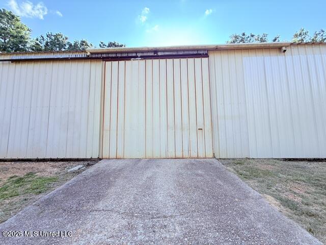 1111 Dummy Line Road Property Photo 6