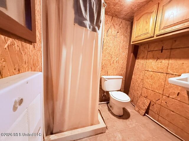 1111 Dummy Line Road Property Photo 35