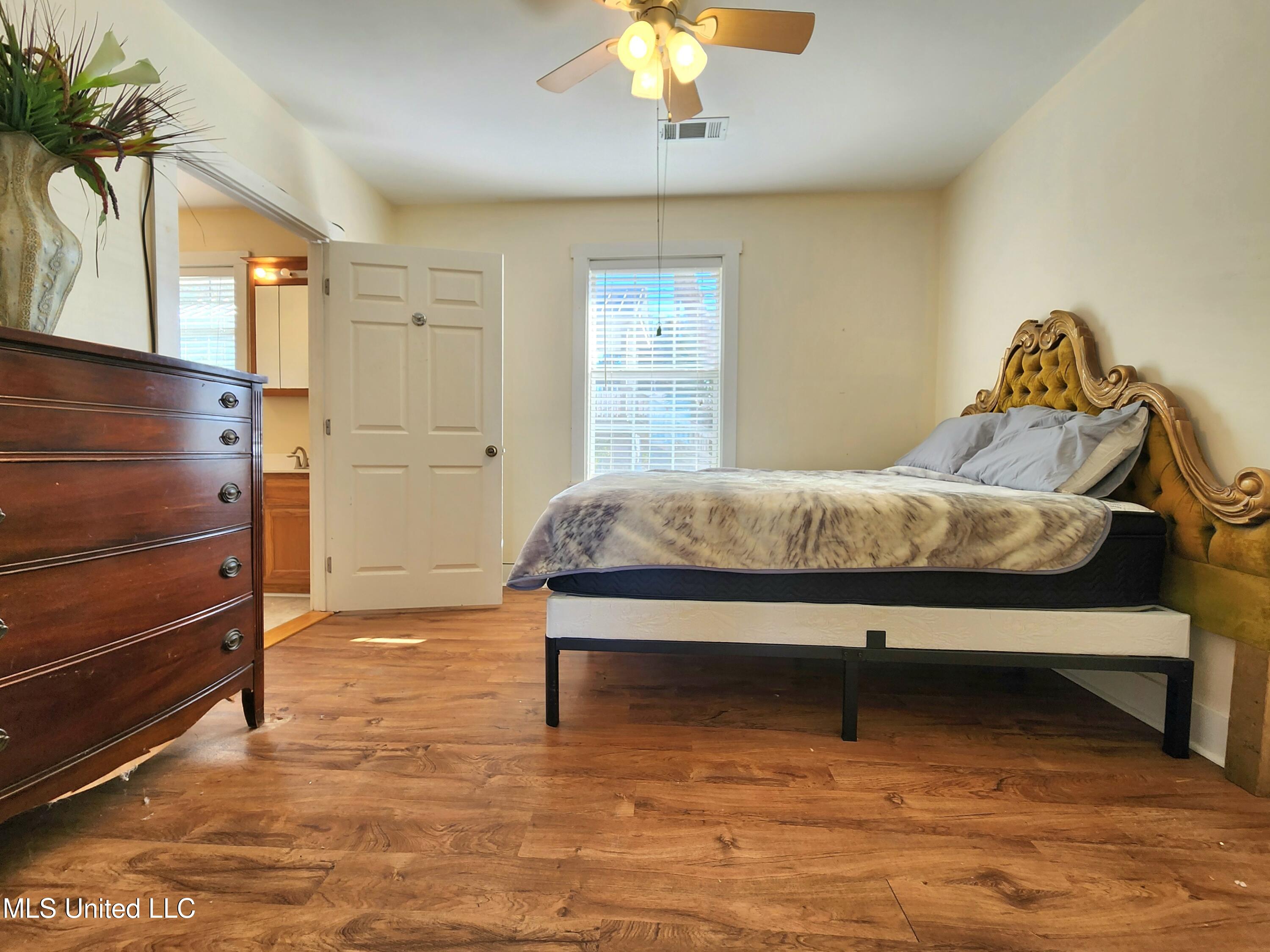 332 Haise Street Property Photo 7
