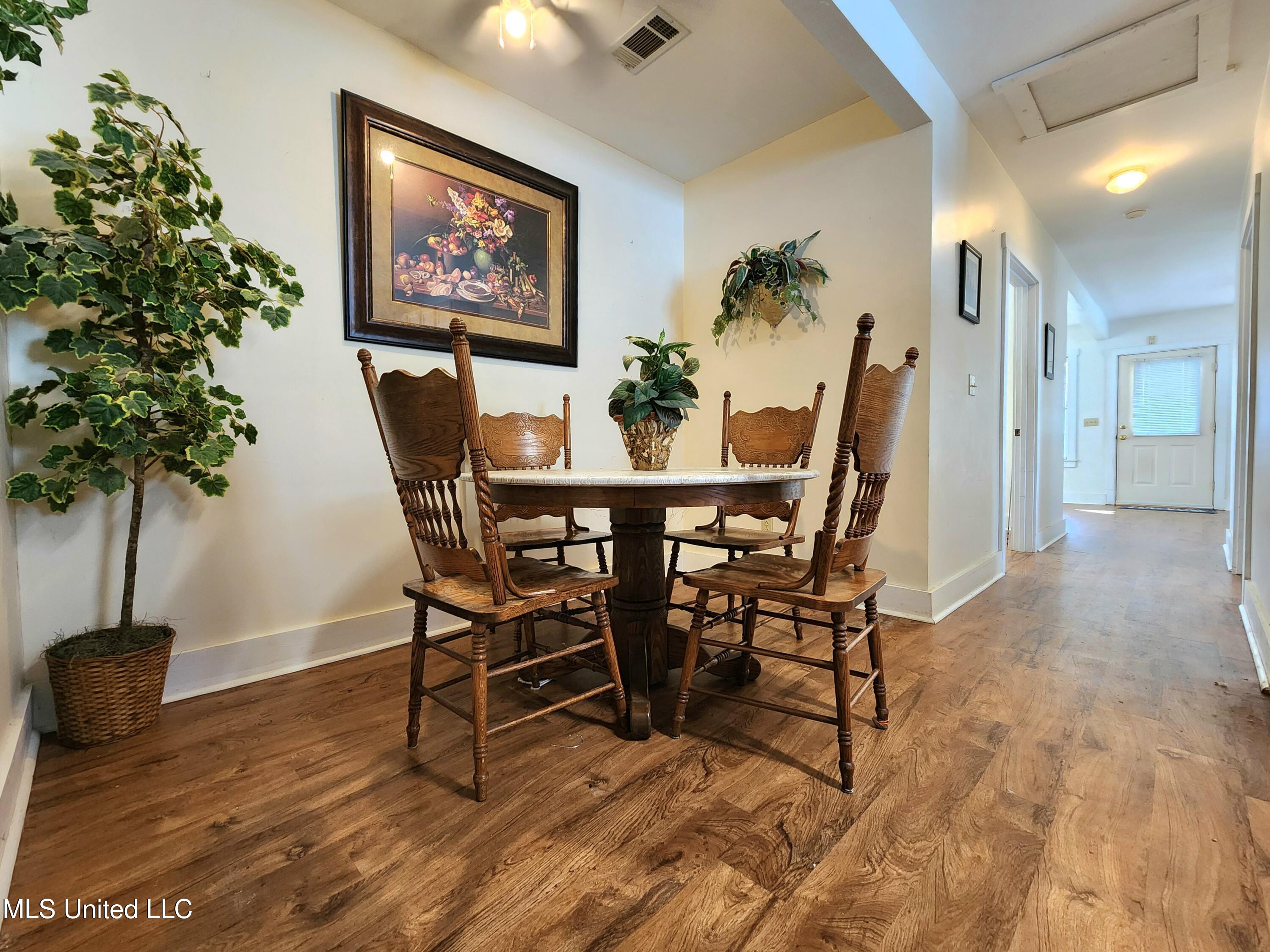 332 Haise Street Property Photo 11